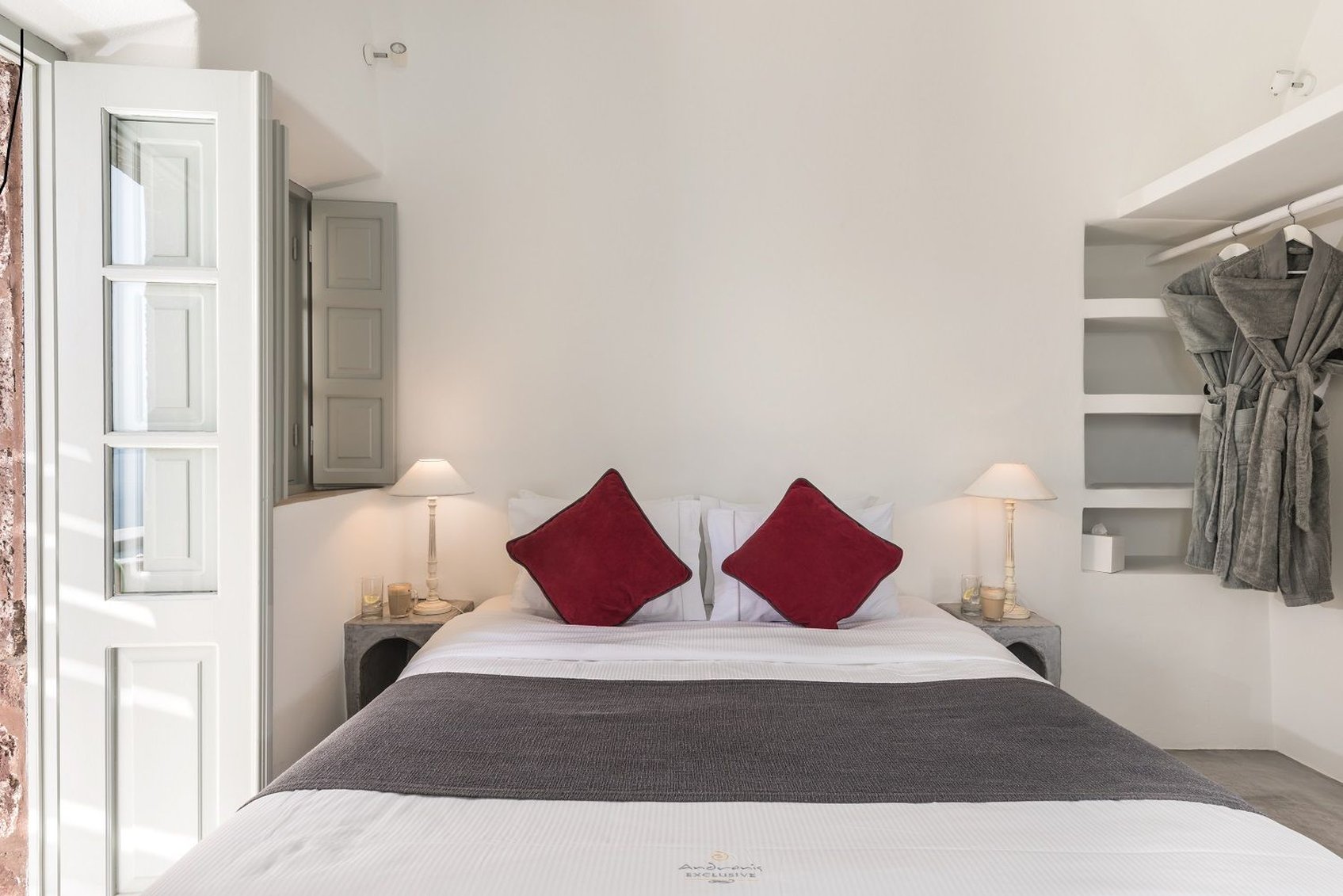 Andronis Luxury Suites by null