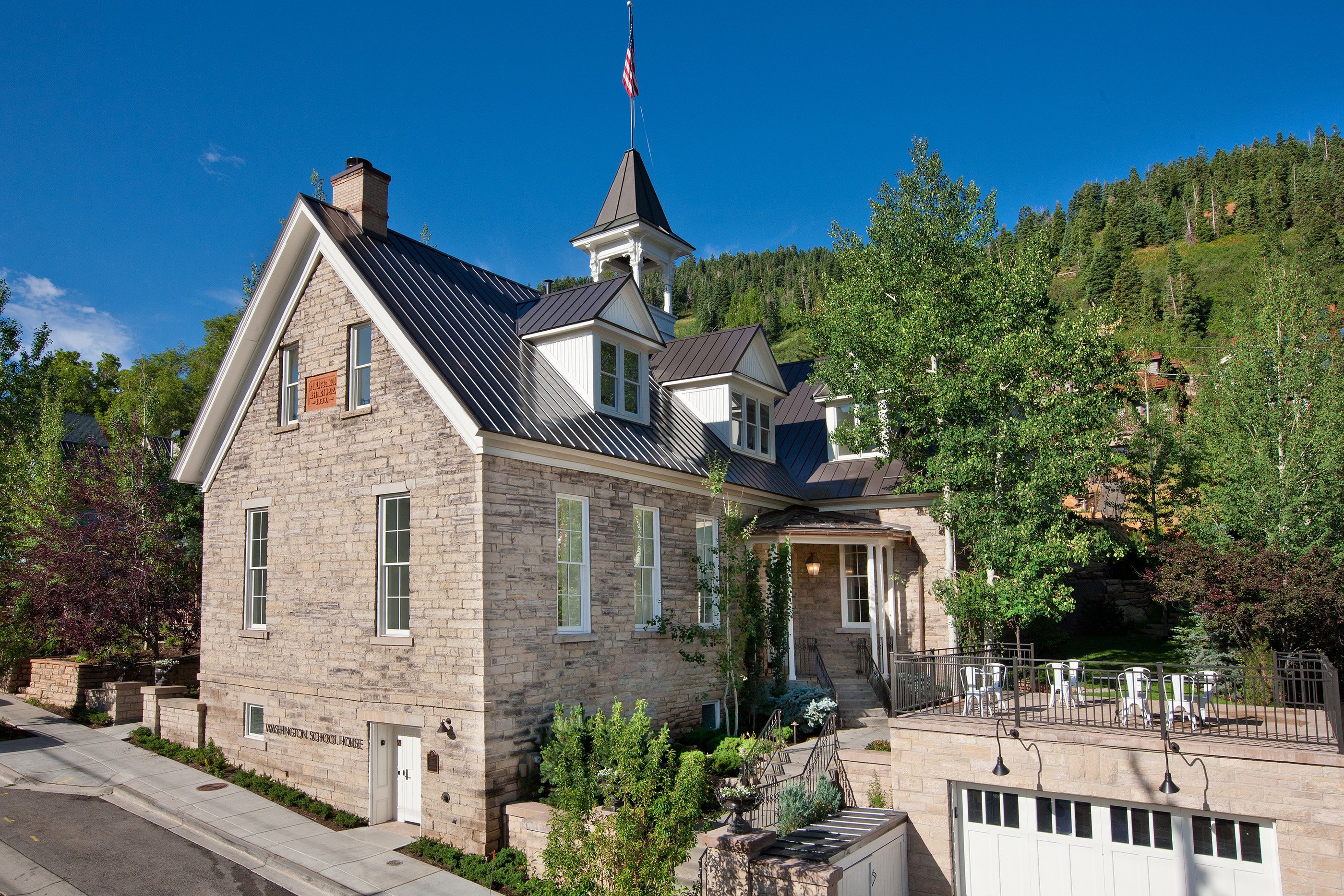 Washington School House Hotel by null