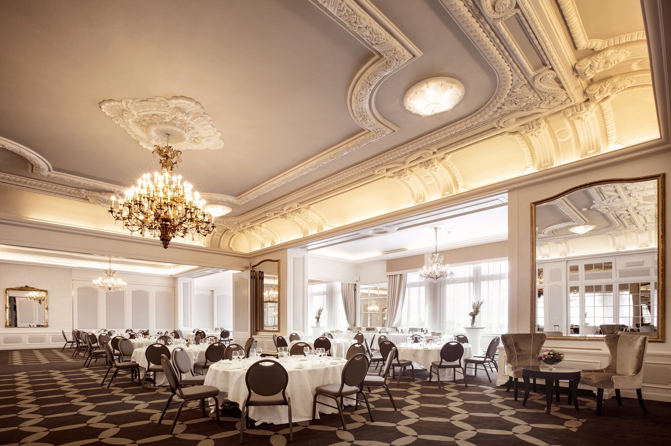 Lausanne Palace by null