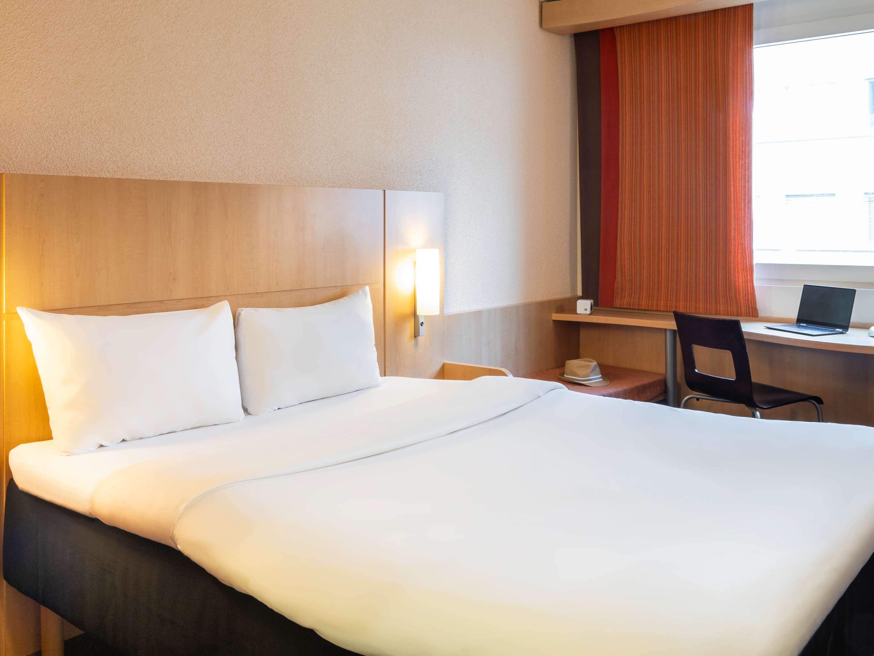 ibis Basel Bahnhof by null