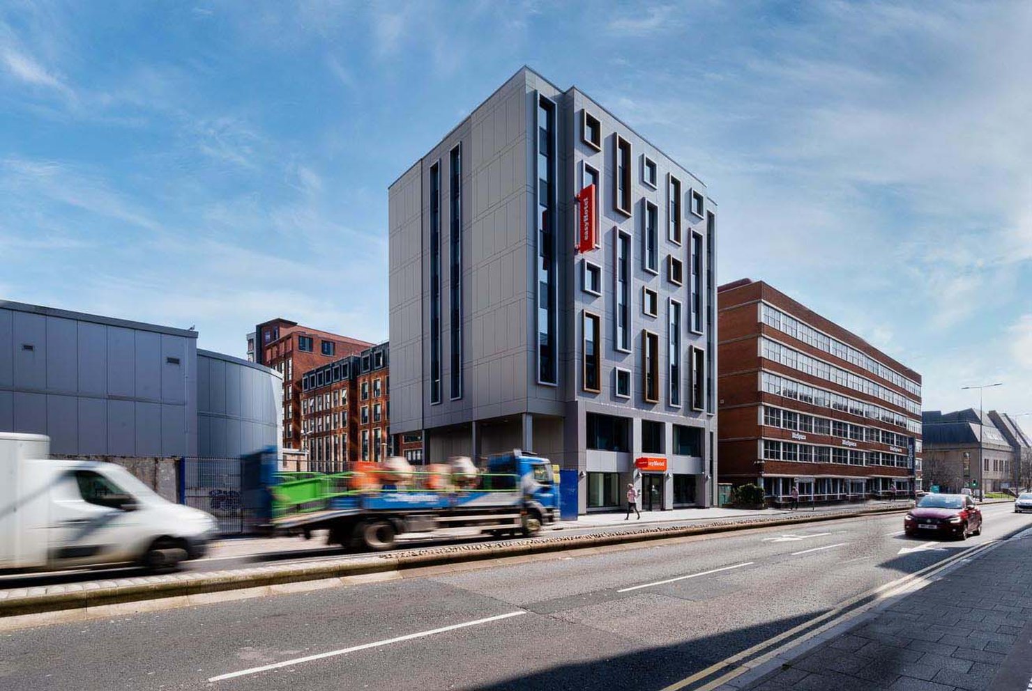 easyHotel Cardiff City Centre image
