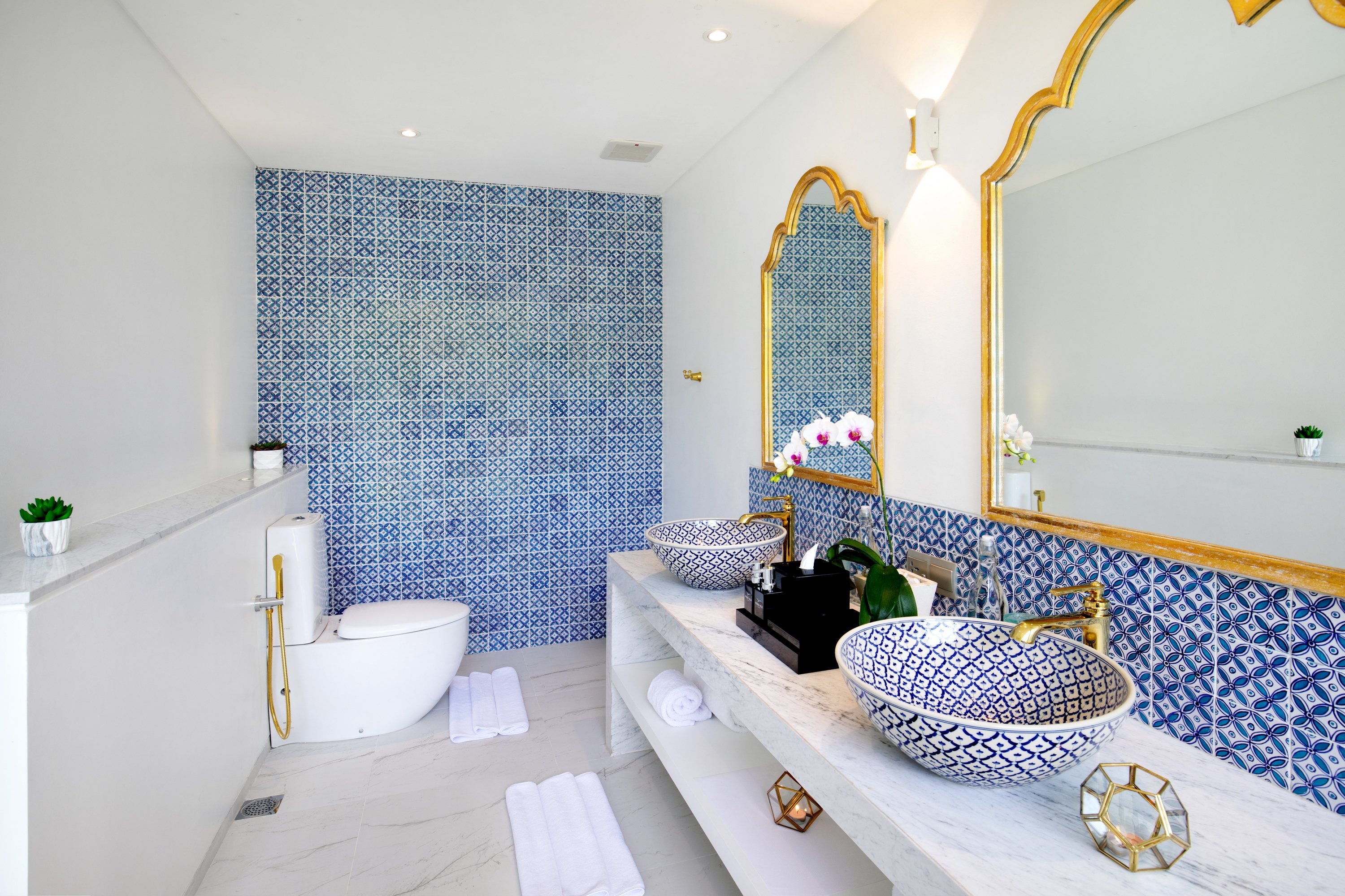 Hidden Hills Villas by null