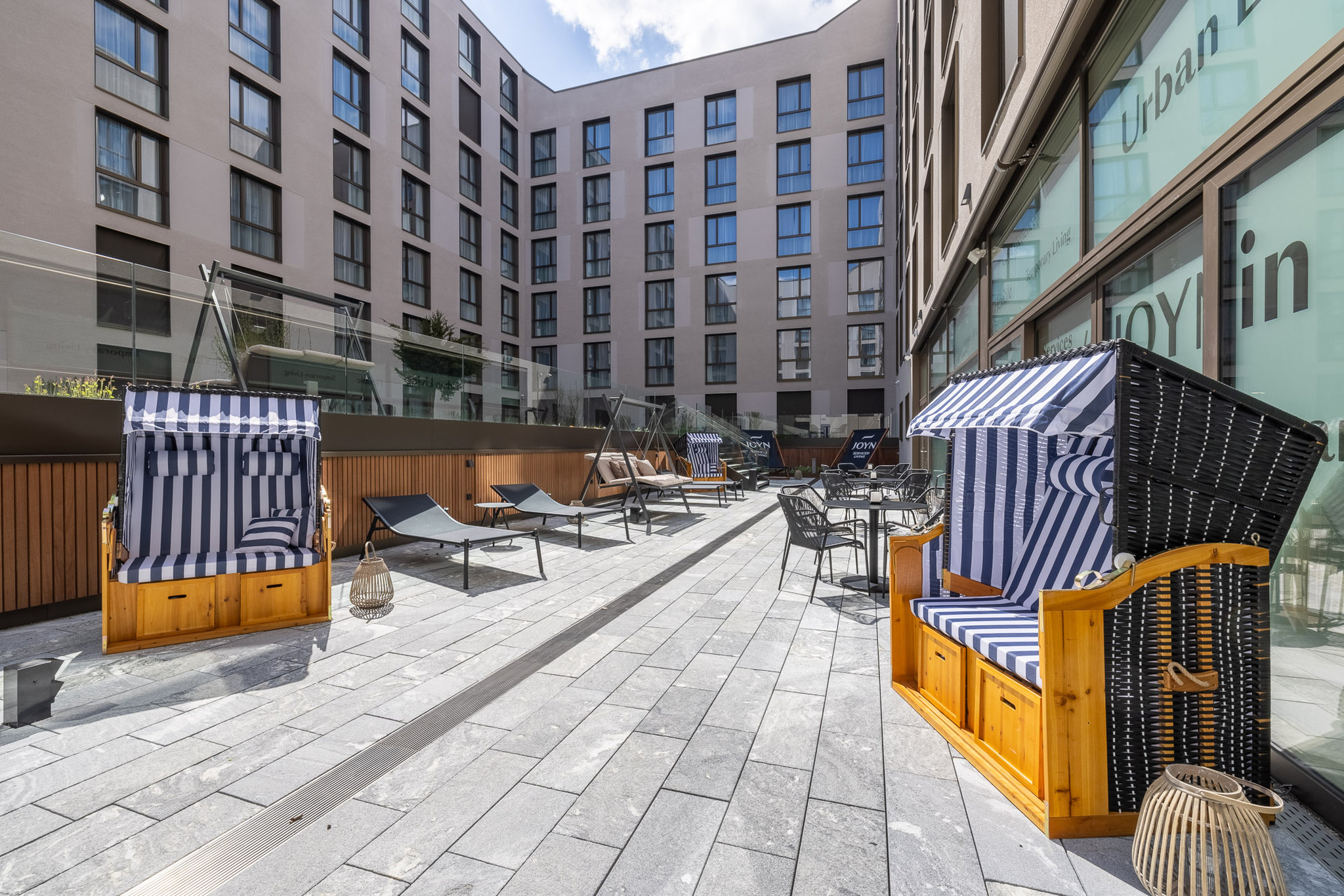 Radisson Hotel & Suites Zurich image