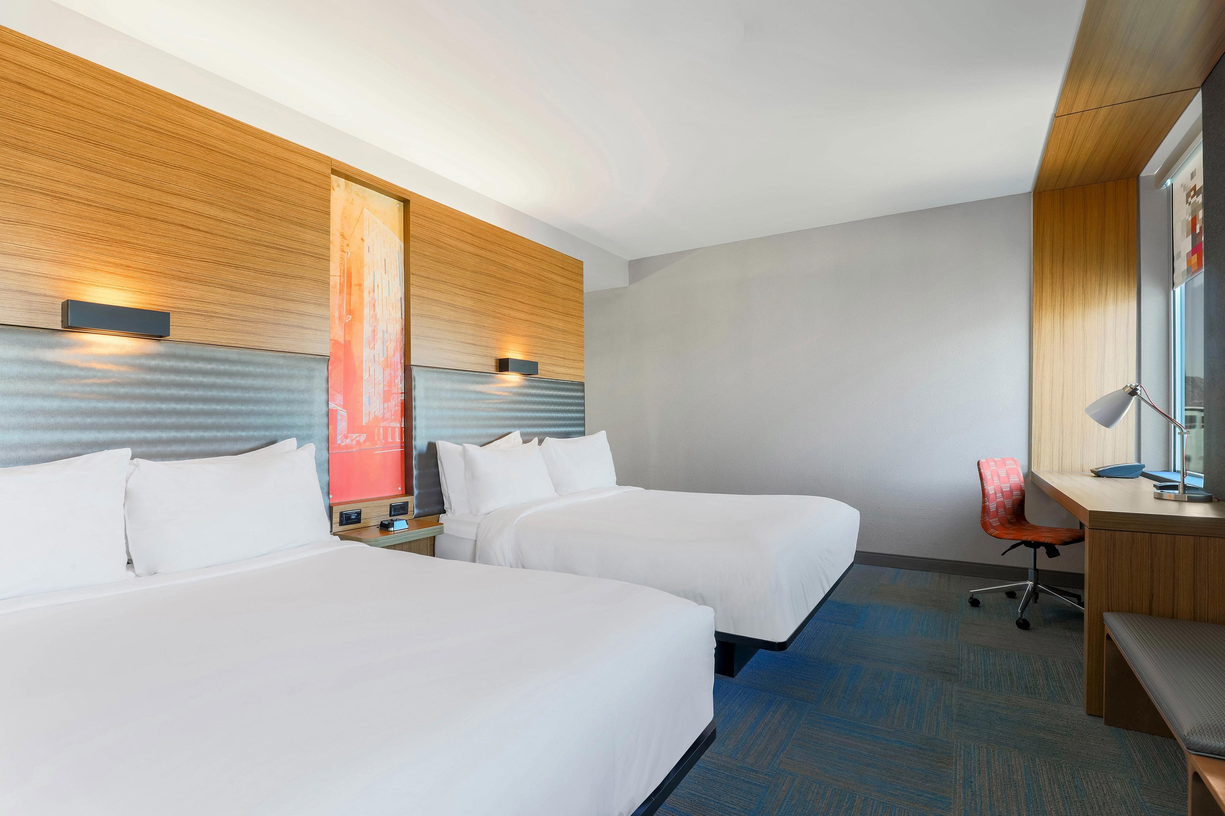 Aloft Phoenix-Airport by null