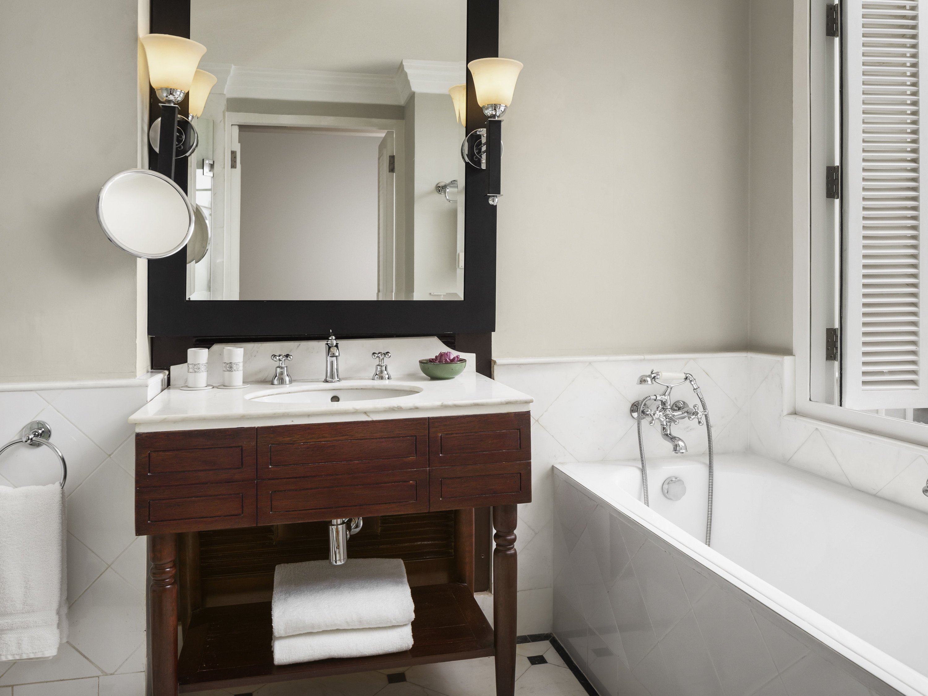 Raffles Hotel Le Royal by null