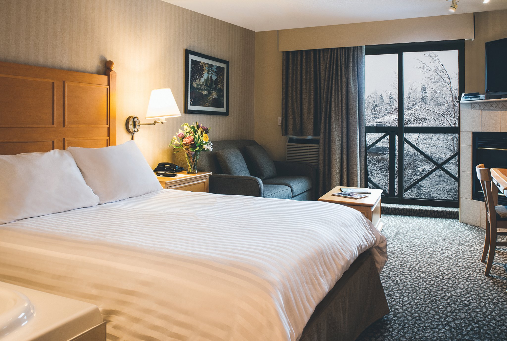 Pinnacle Hotel Whistler by null