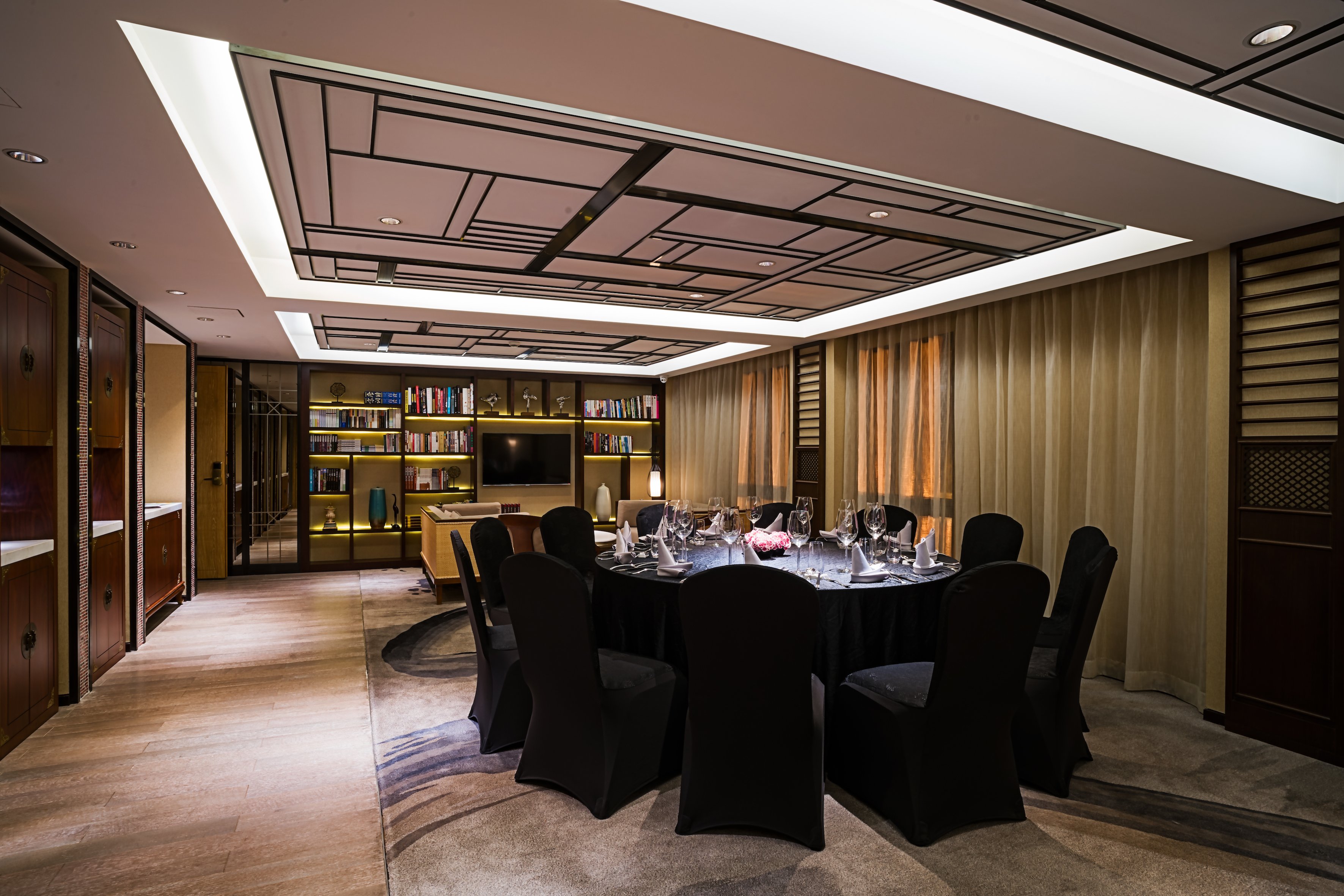 LN Hotel Five by null