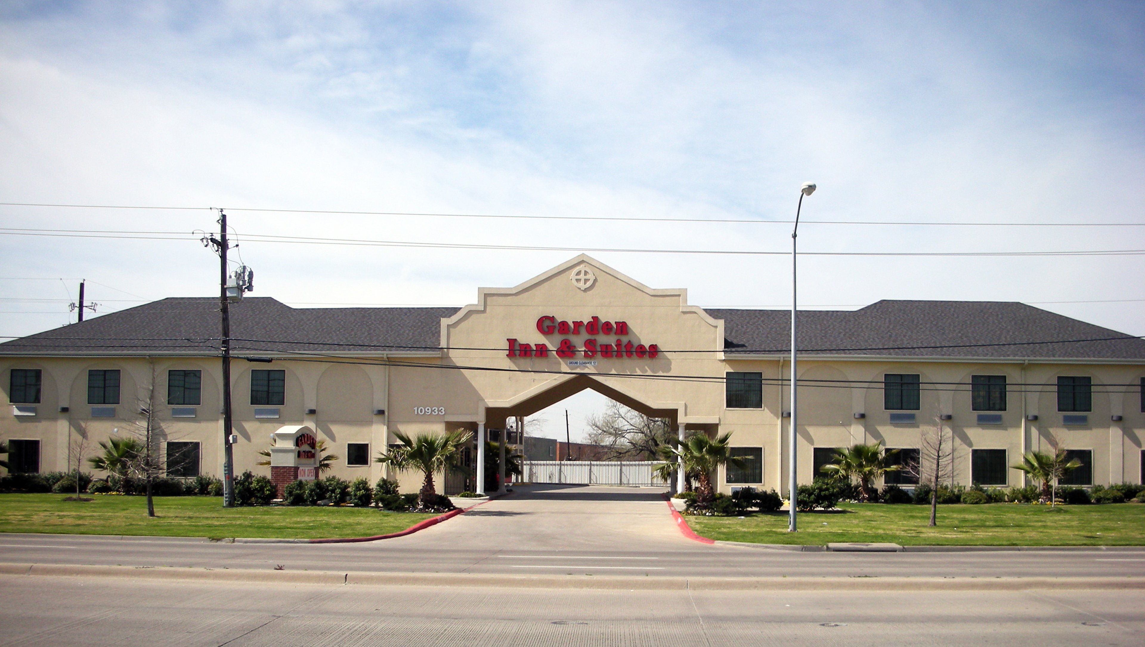 Garden Inn and Suites Dallas image