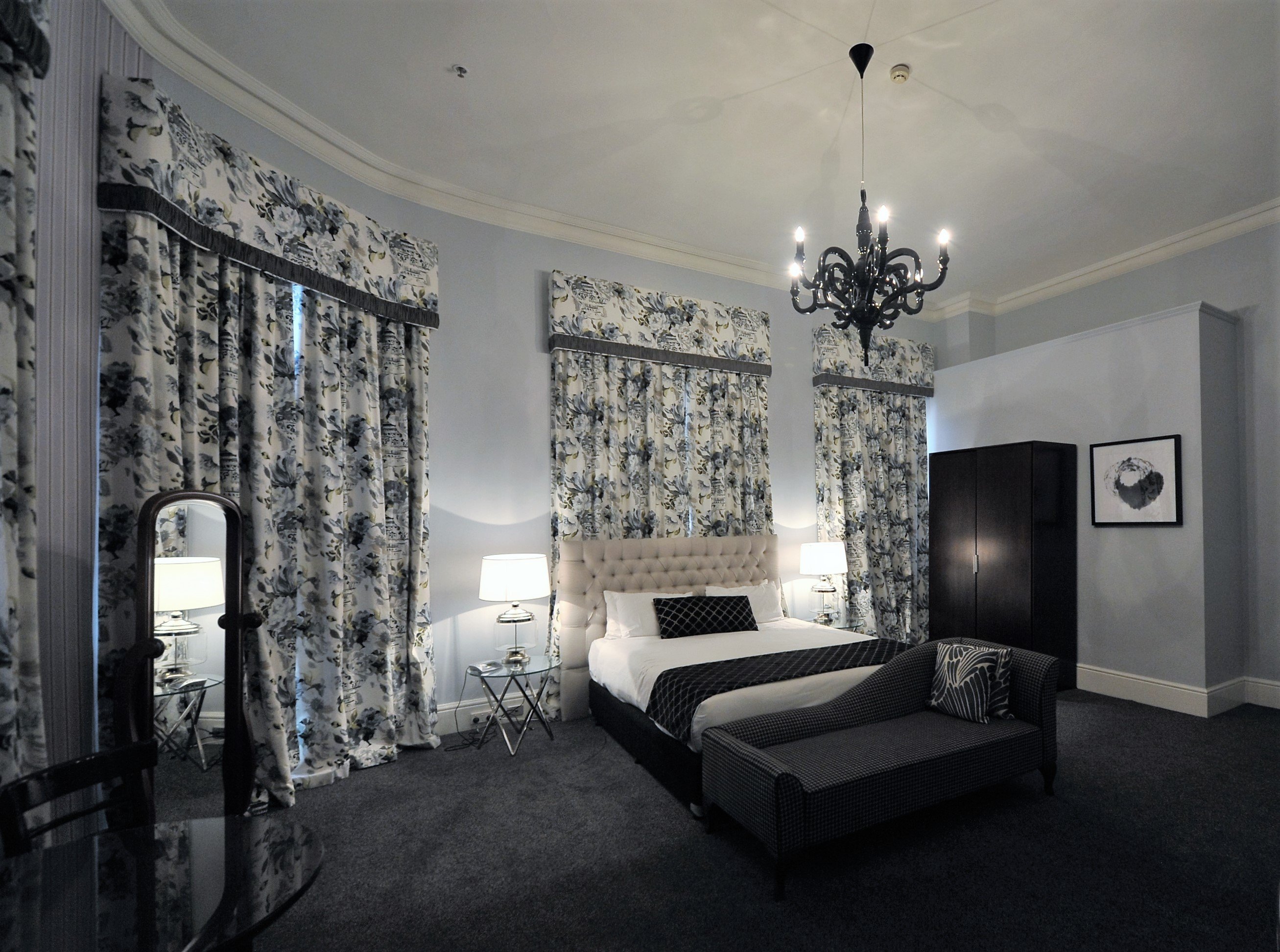 Largs Pier Hotel by null