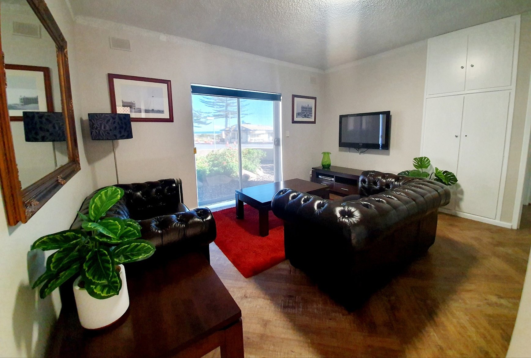 Largs Pier Hotel by null