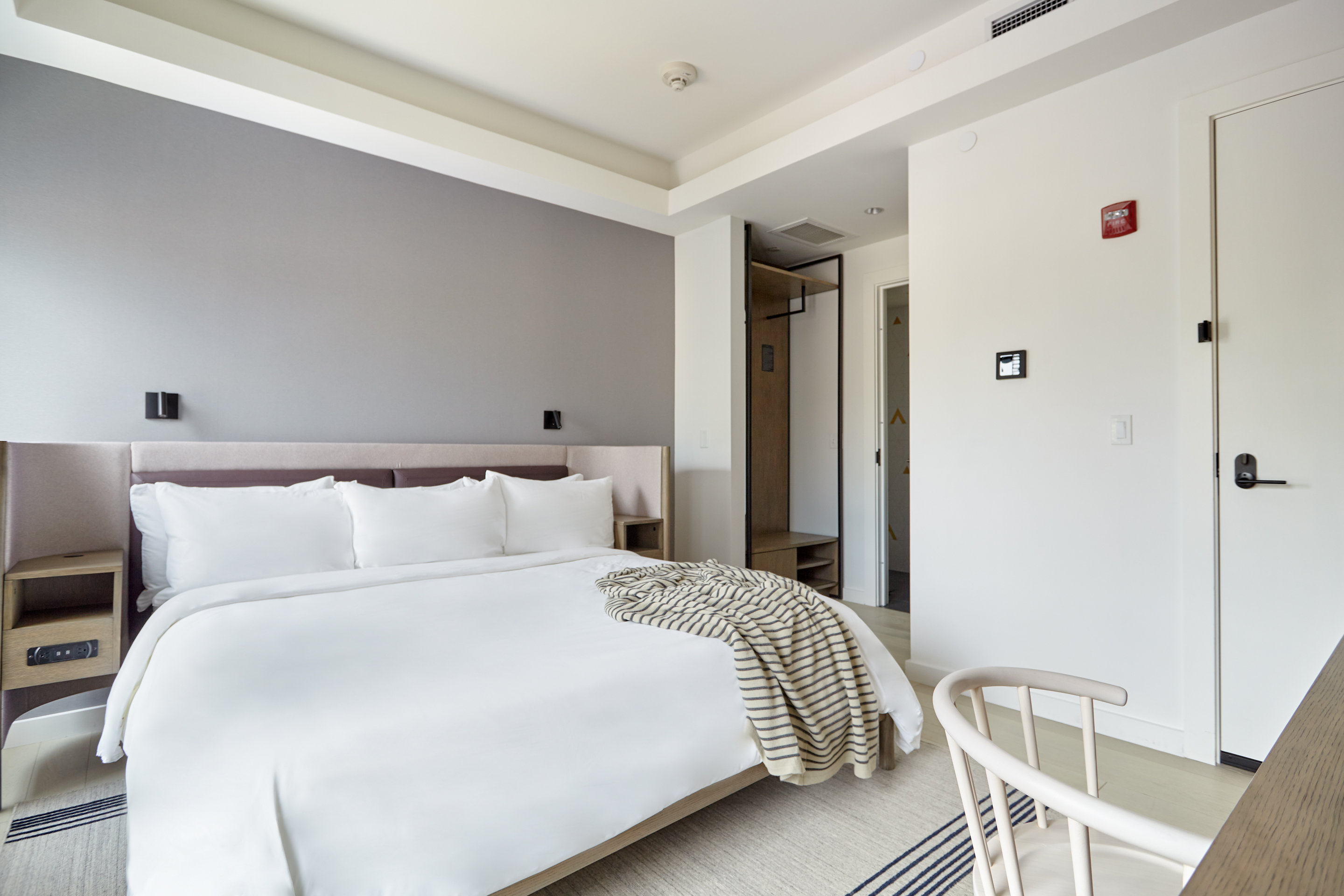 907 Main Hotel Central Square, Sonder by null