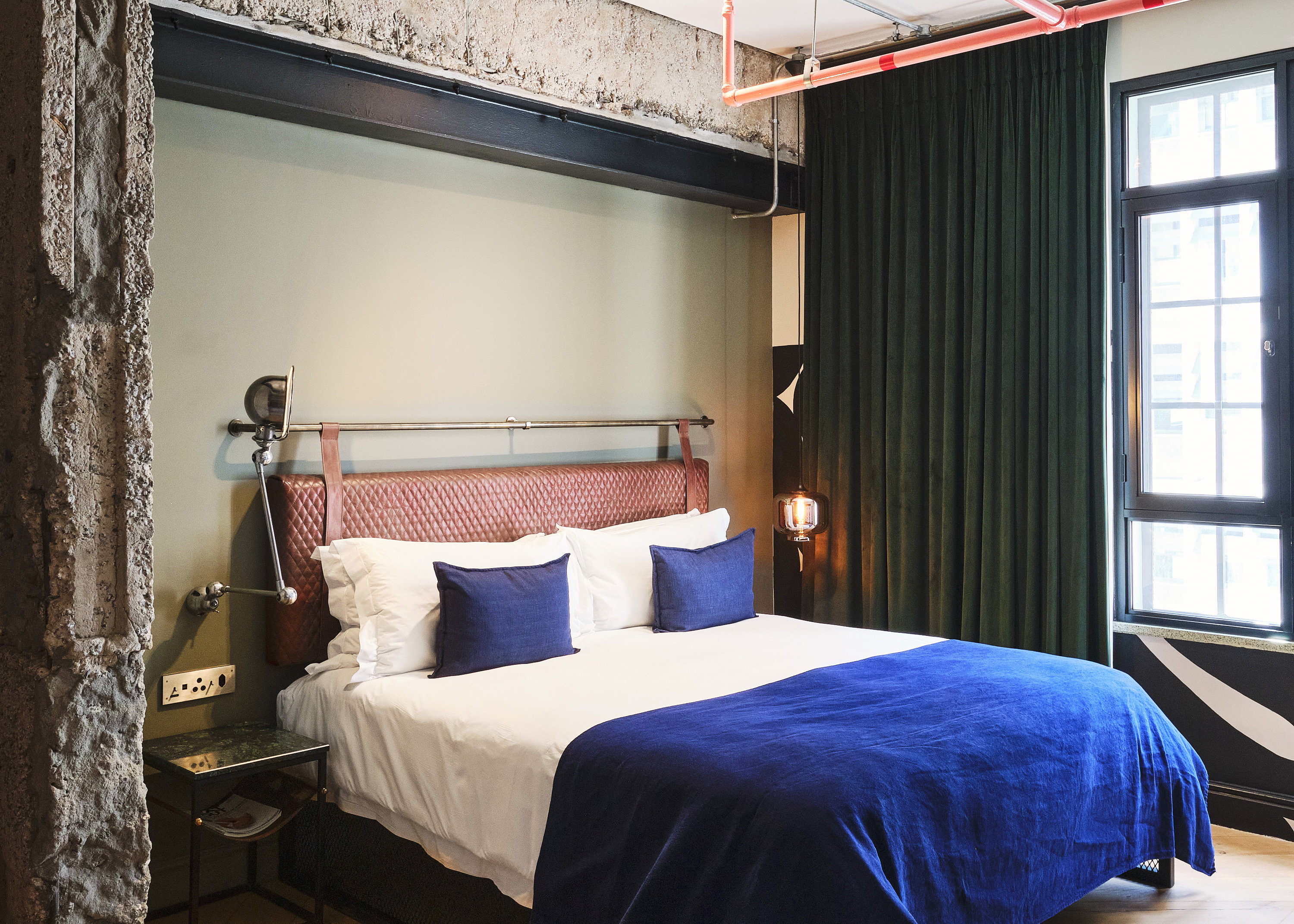 Gorgeous George Hotel by null