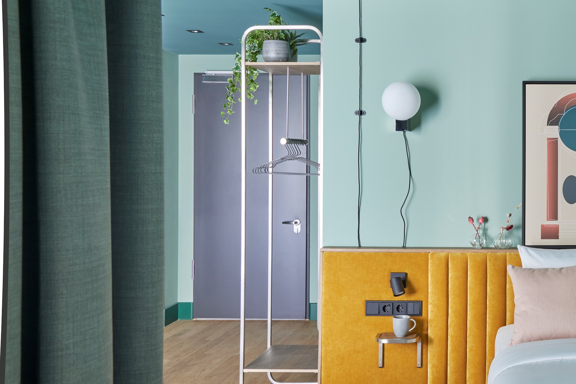 Schwan Locke, Theresienwiese by null