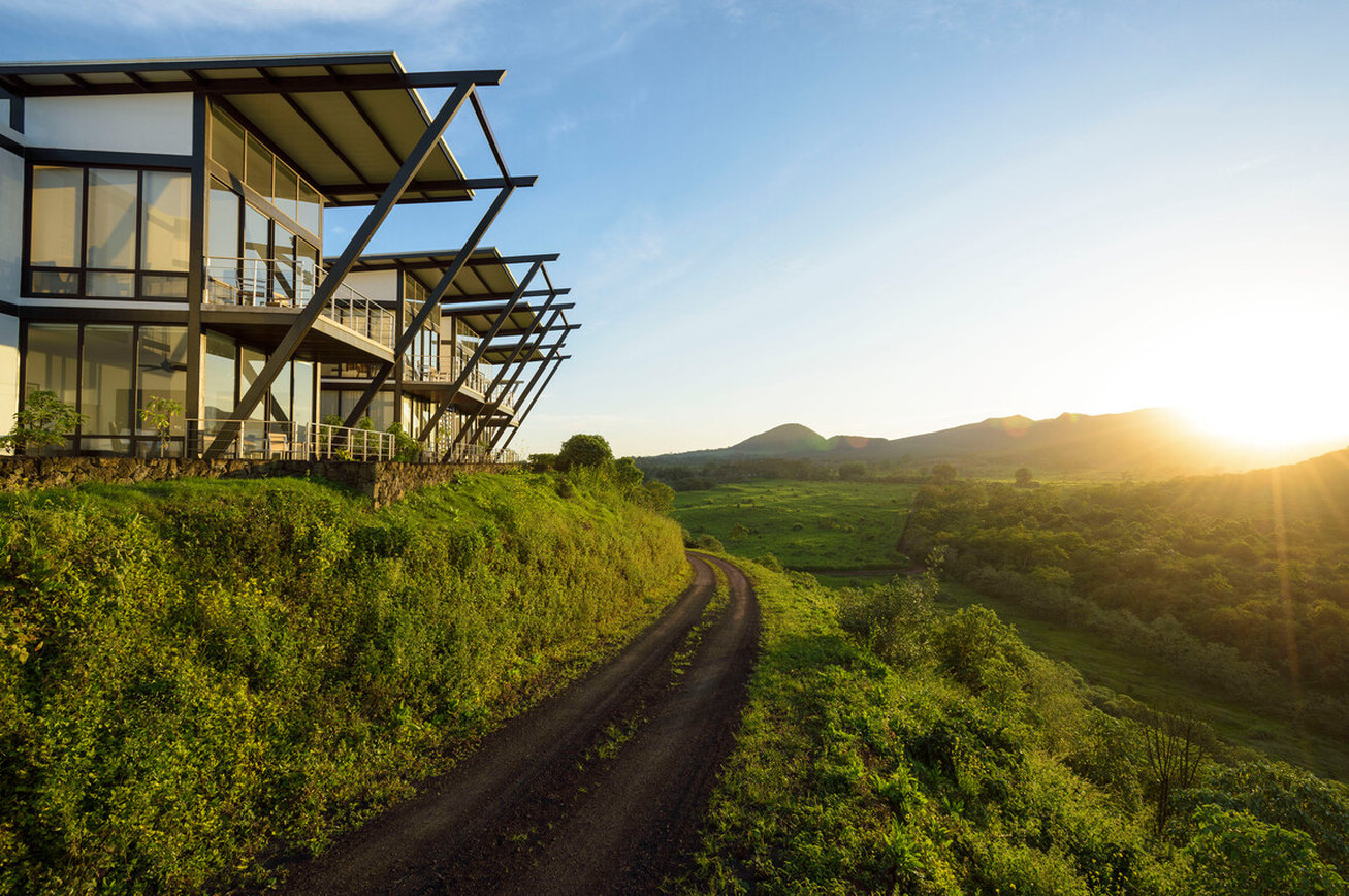 Pikaia Lodge by null