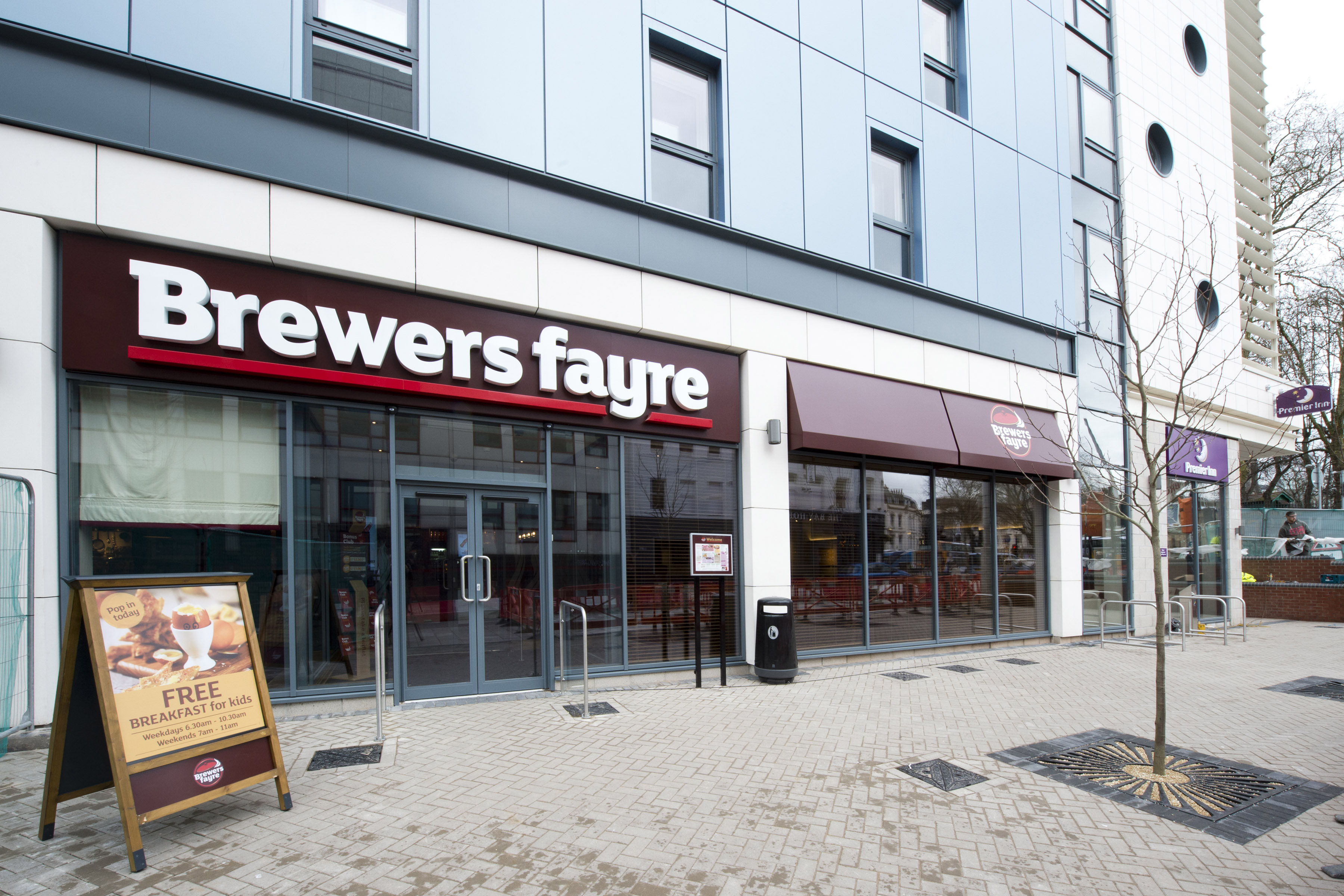 Premier Inn Bristol City Centre (Lewins Mead) hotel photo 4