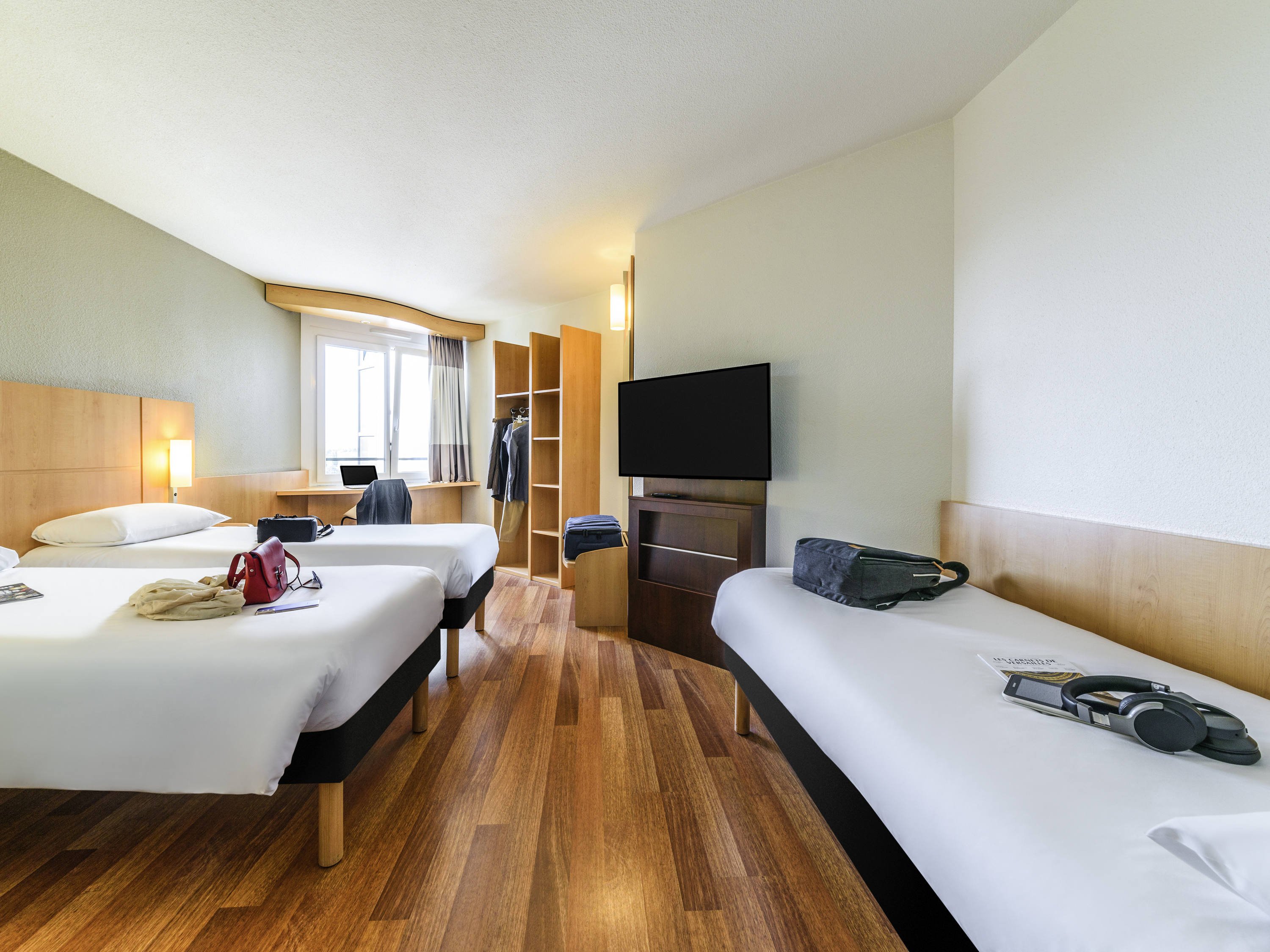 ibis Lausanne Crissier by null
