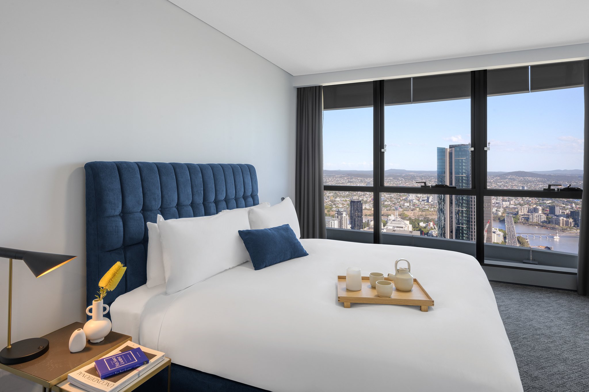 Meriton Suites Herschel Street, Brisbane by null