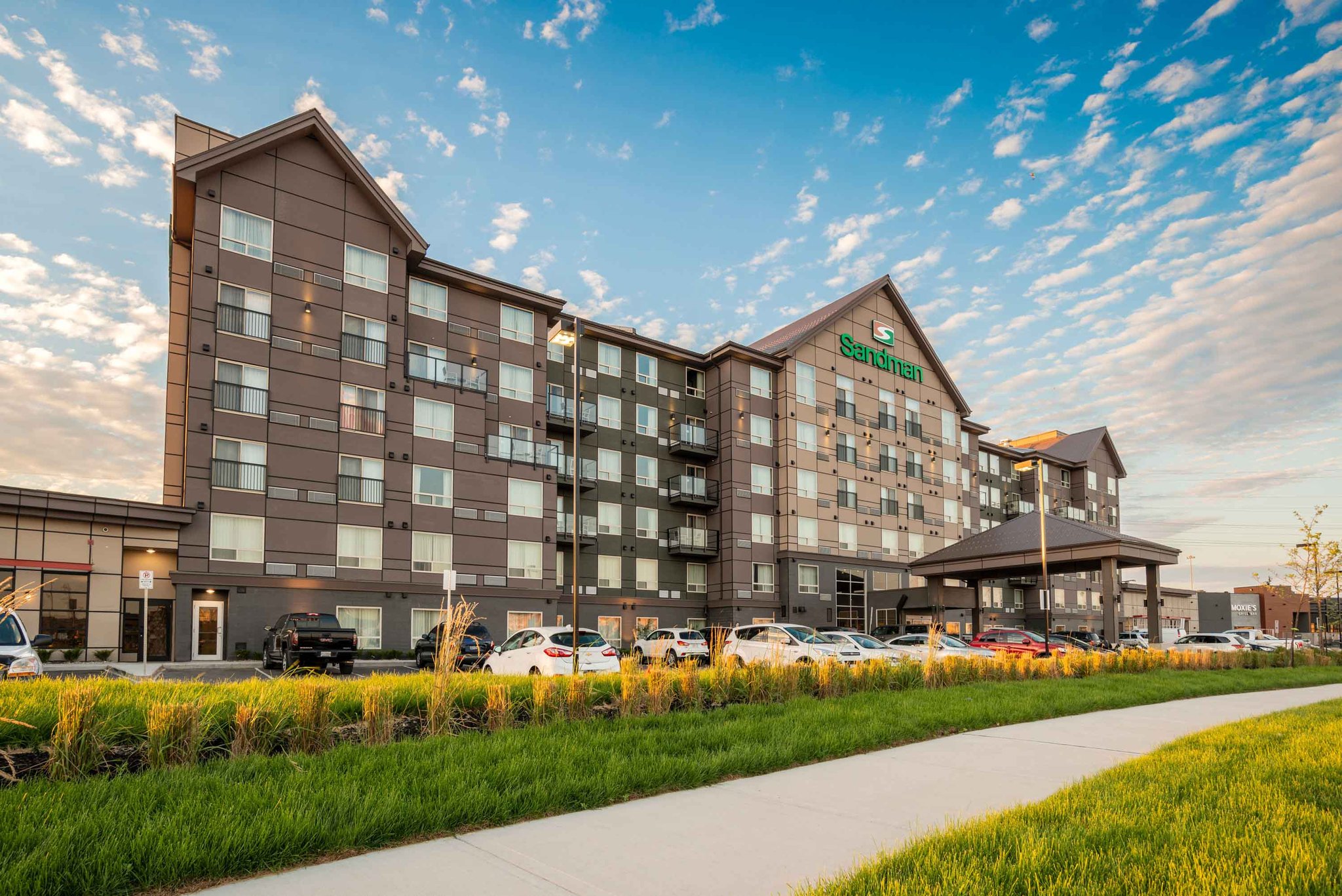 Sandman Hotel Hamilton image