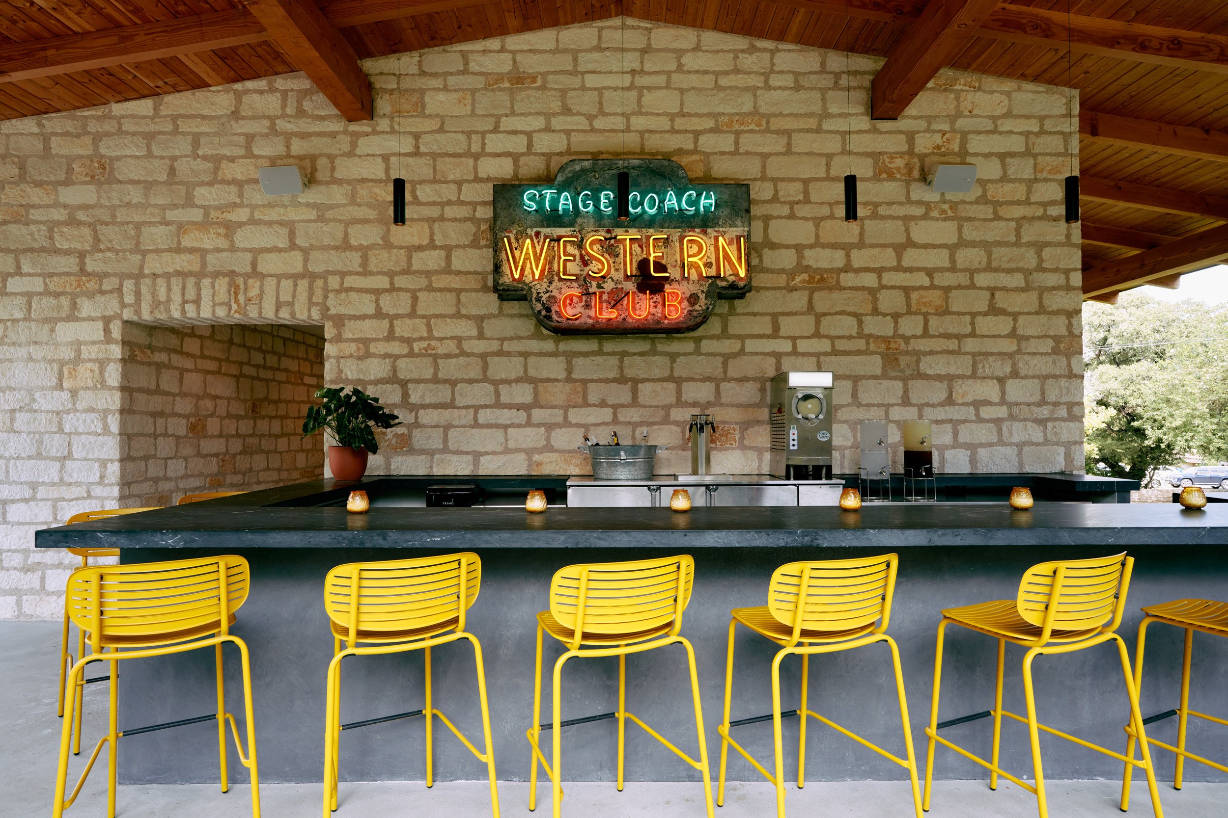 Stagecoach Inn by null