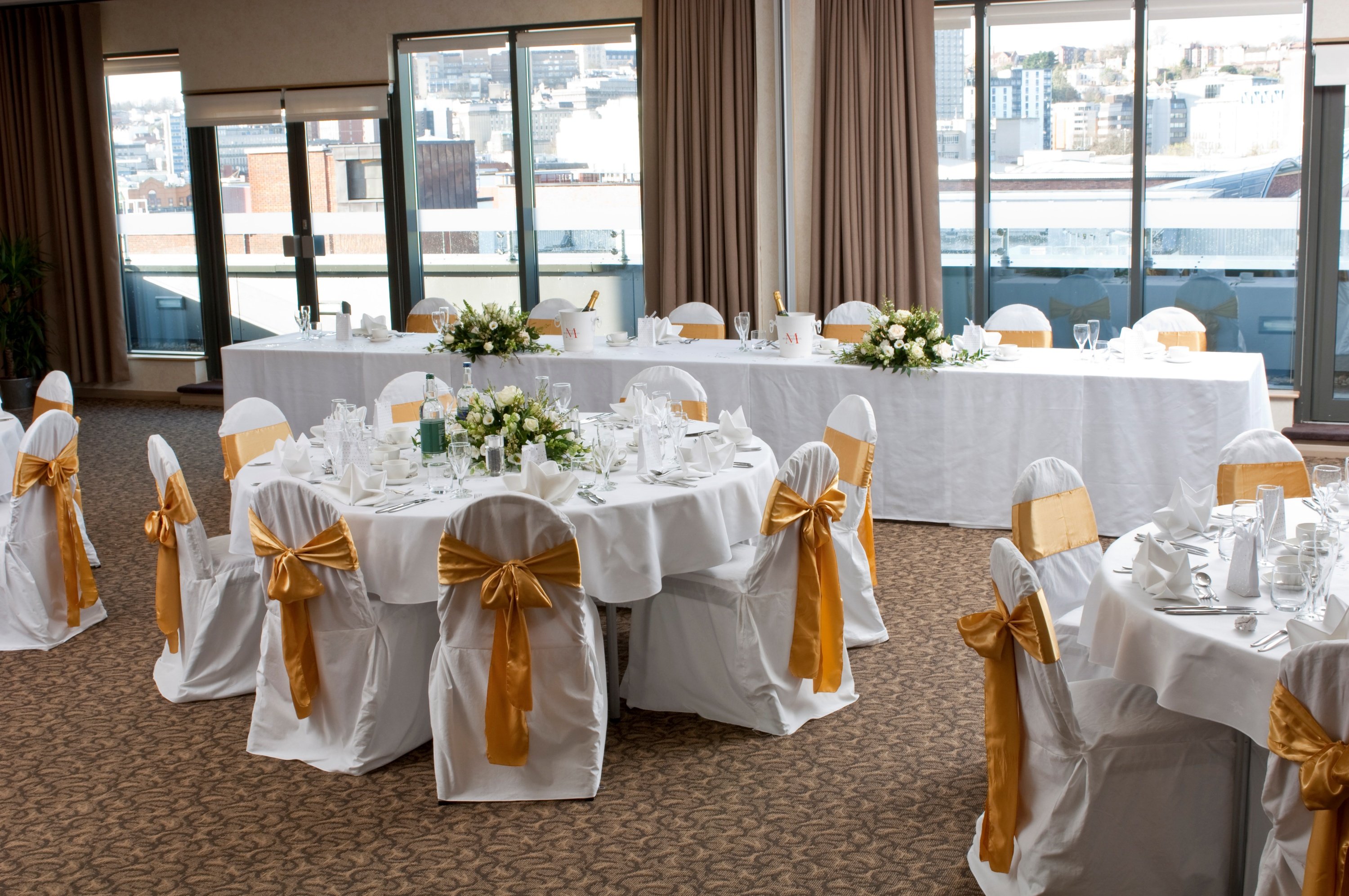 Future Inn Bristol Cabot Circus by null