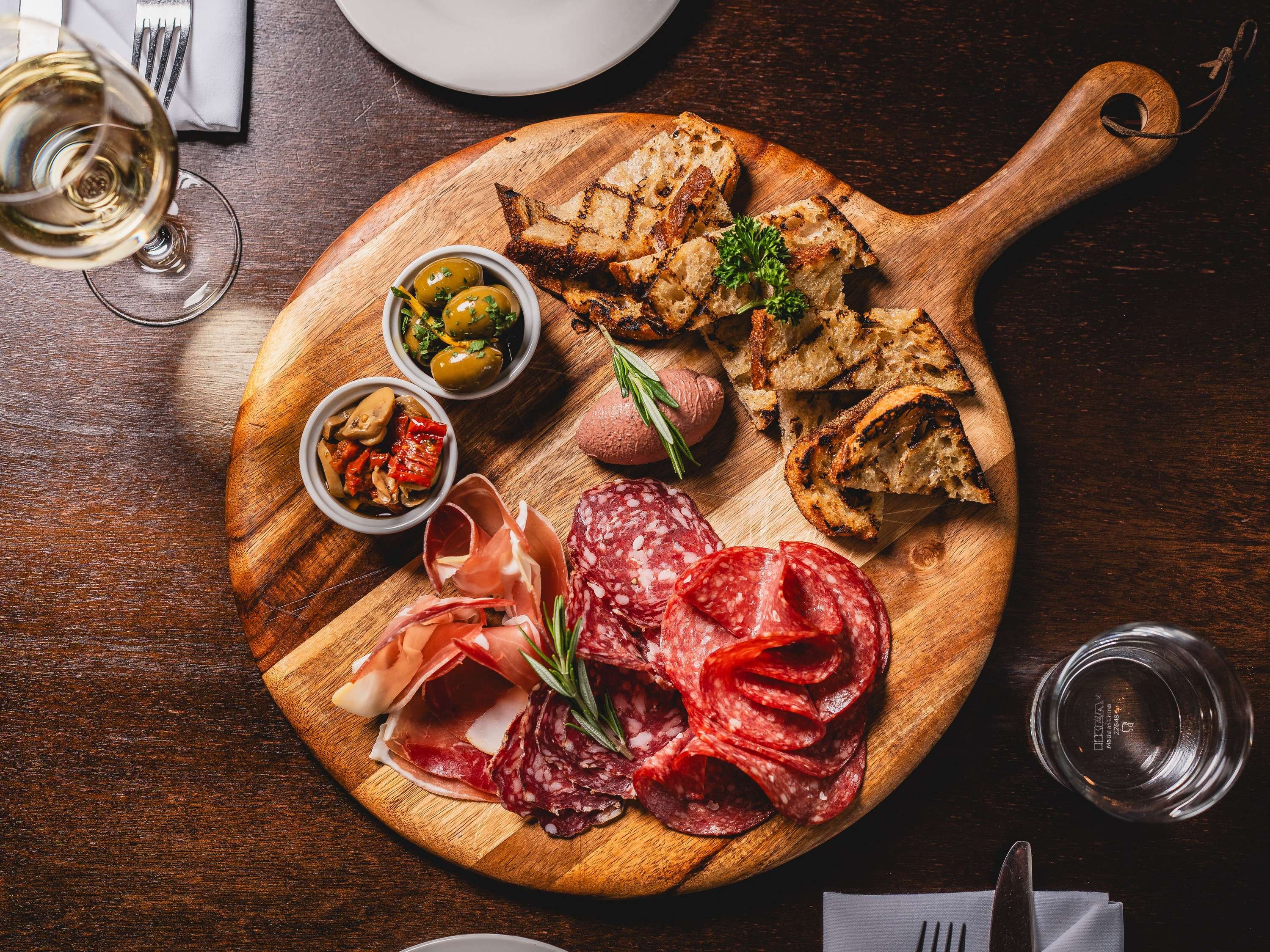 Novotel Canberra by null