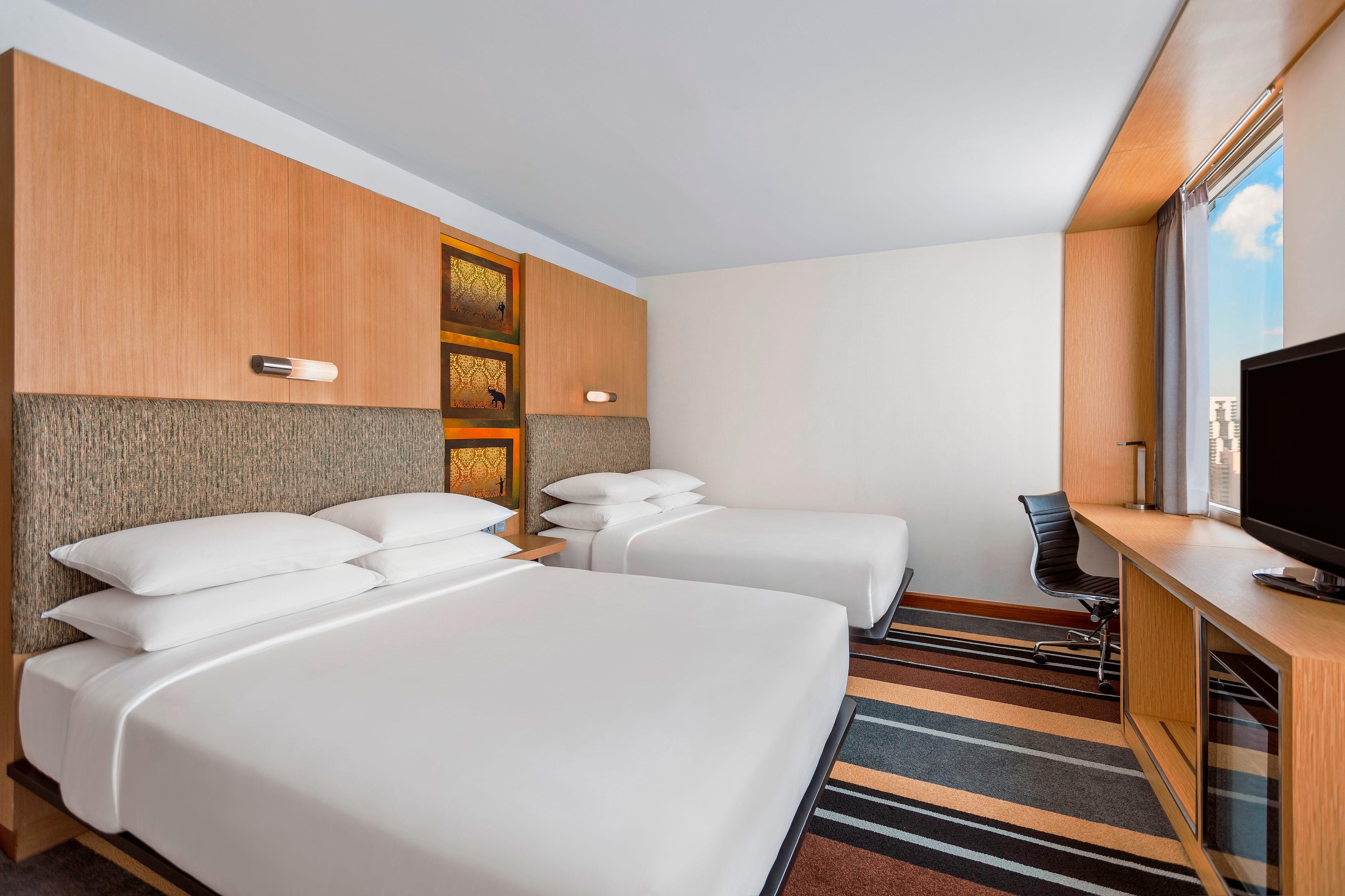 Aloft Bangkok Sukhumvit 11 by null