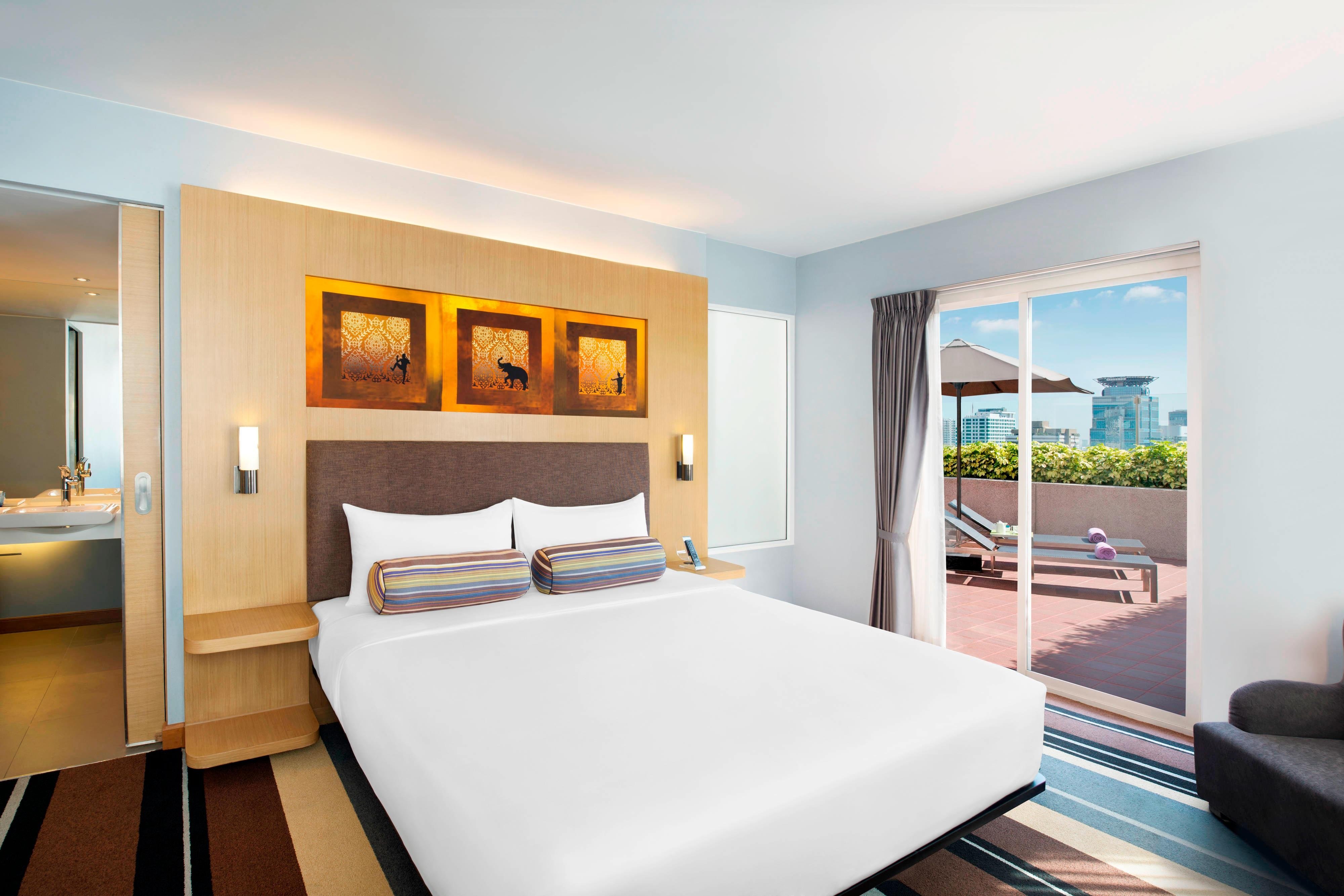 Aloft Bangkok Sukhumvit 11 by null