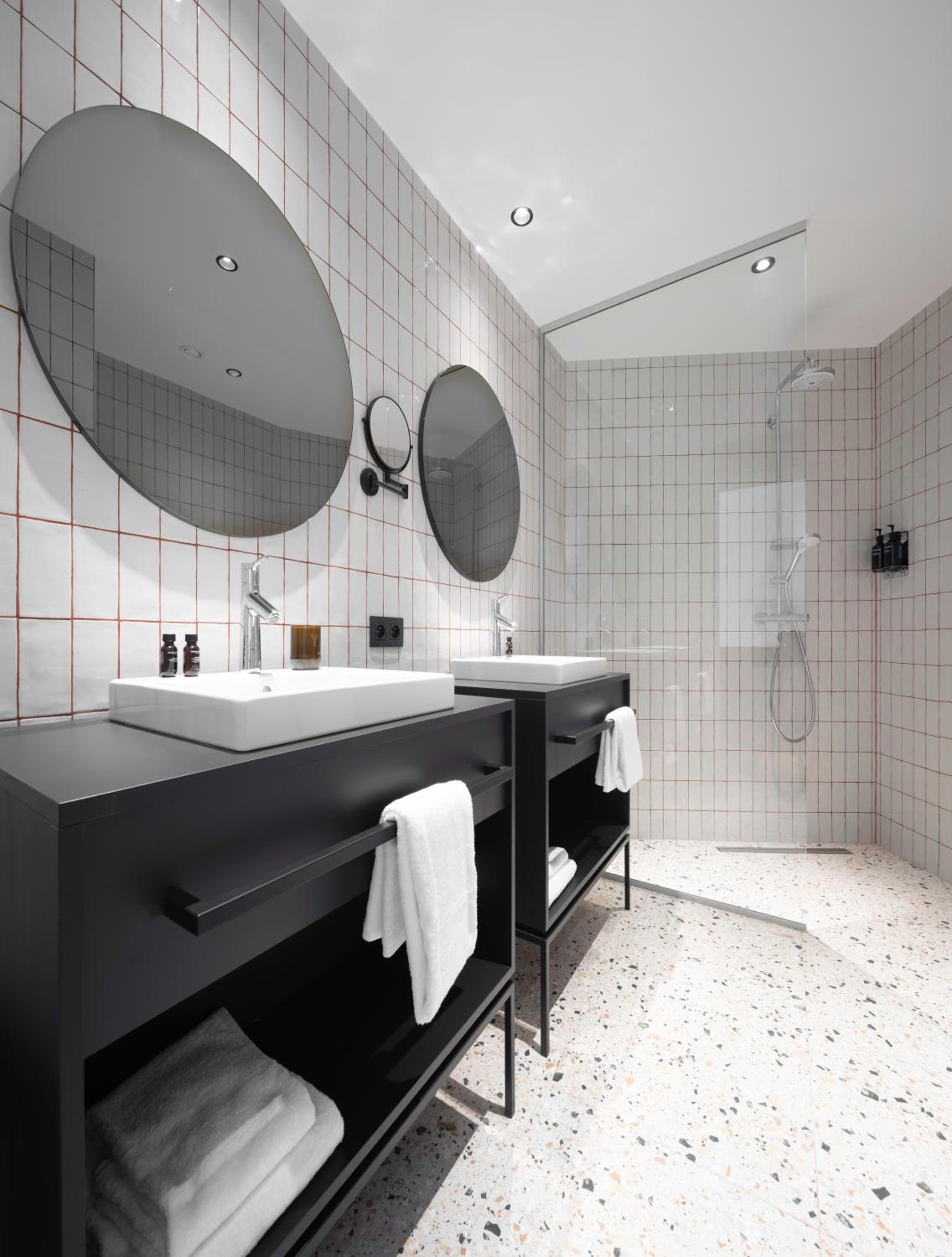 Yalo Hotel by null