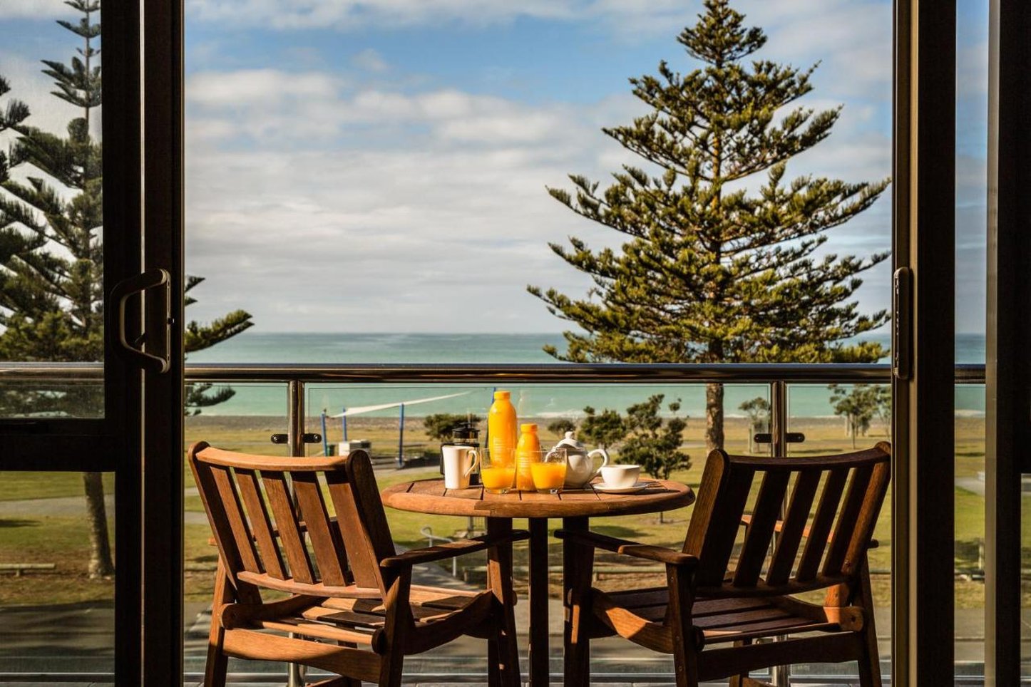 Pebble Beach Motor Inn by null
