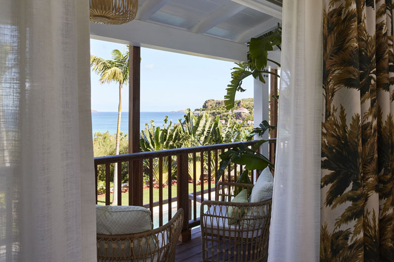 Tropical Hotel by null