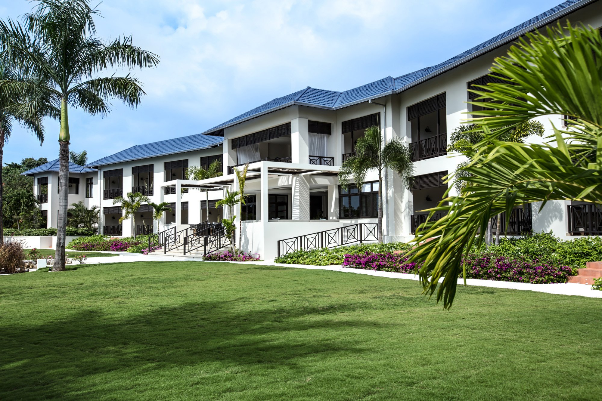 The Cliff Hotel Jamaica image