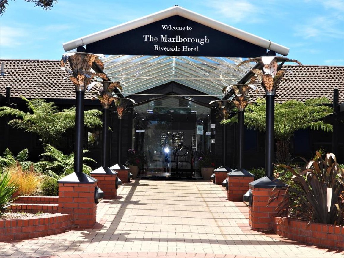 The Marlborough Riverside Hotel by null