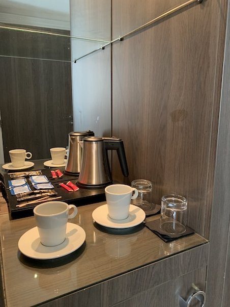 Hotel Canberra (le) by null