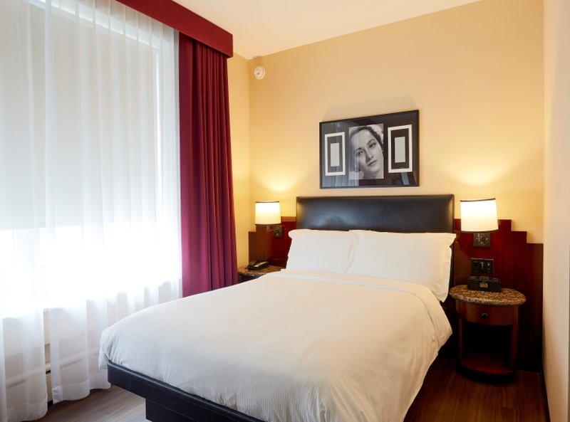 Washington Square Hotel by null