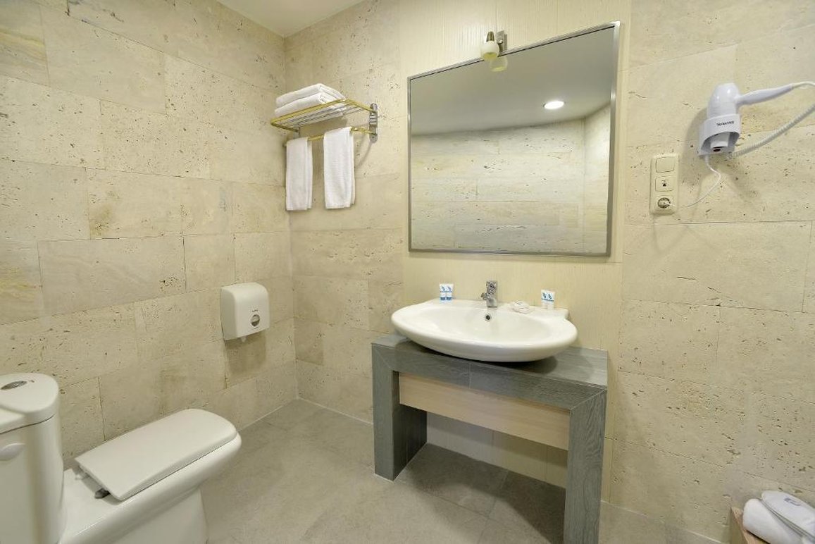 Minotel Barsam Suites by null