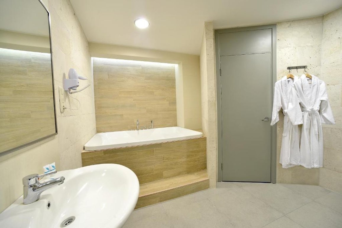 Minotel Barsam Suites by null