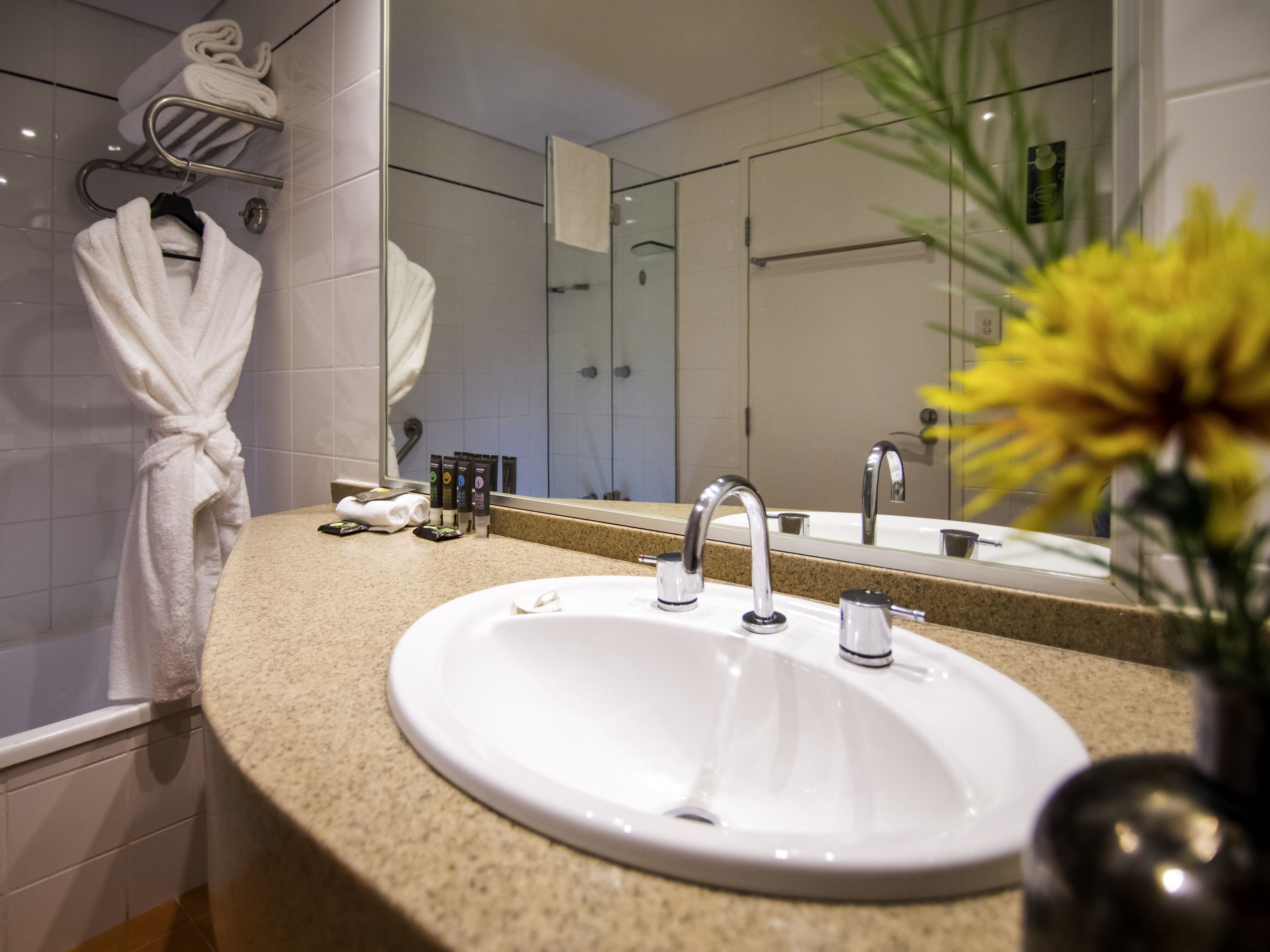 Novotel Canberra by null