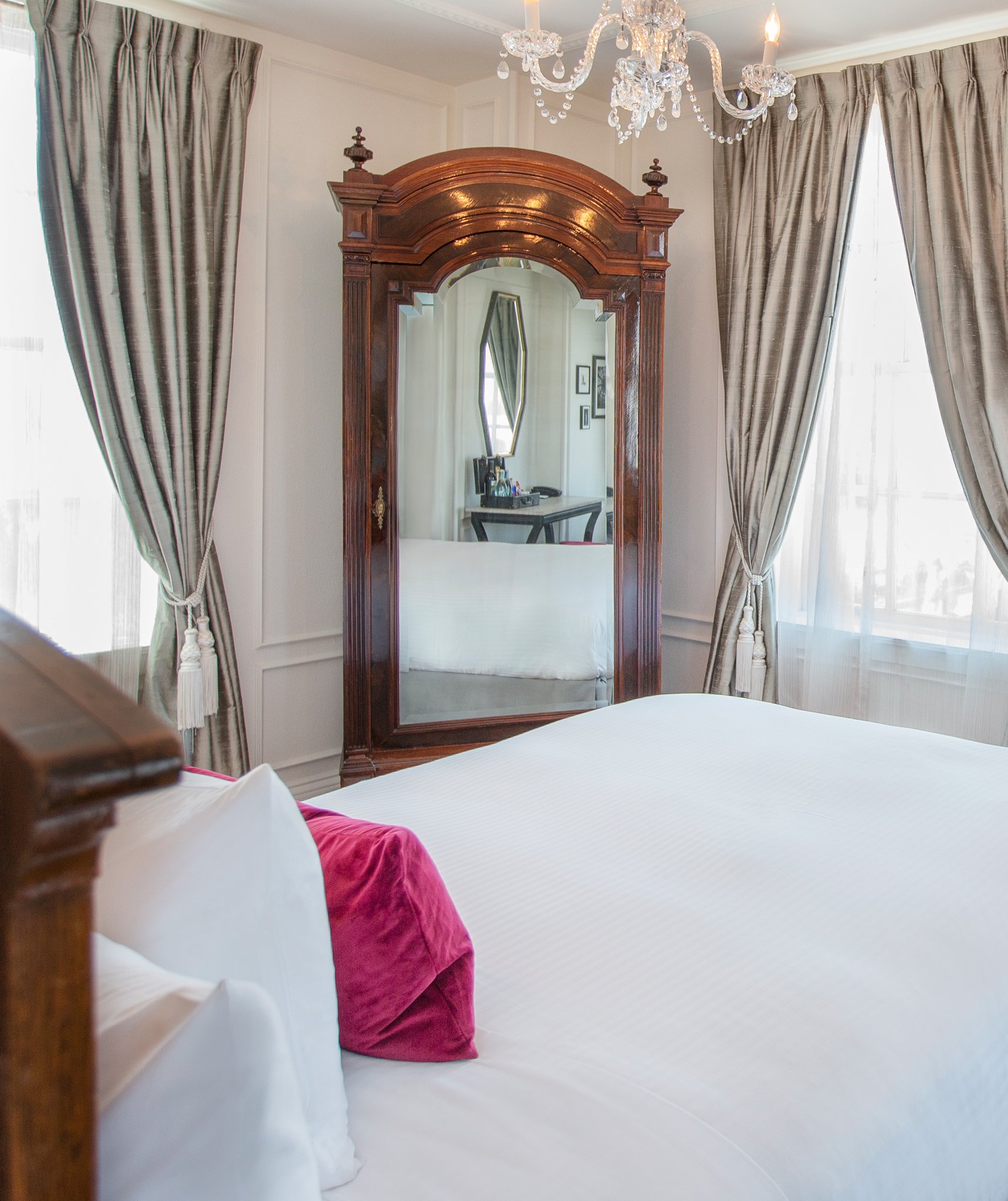 The Culver Hotel by null