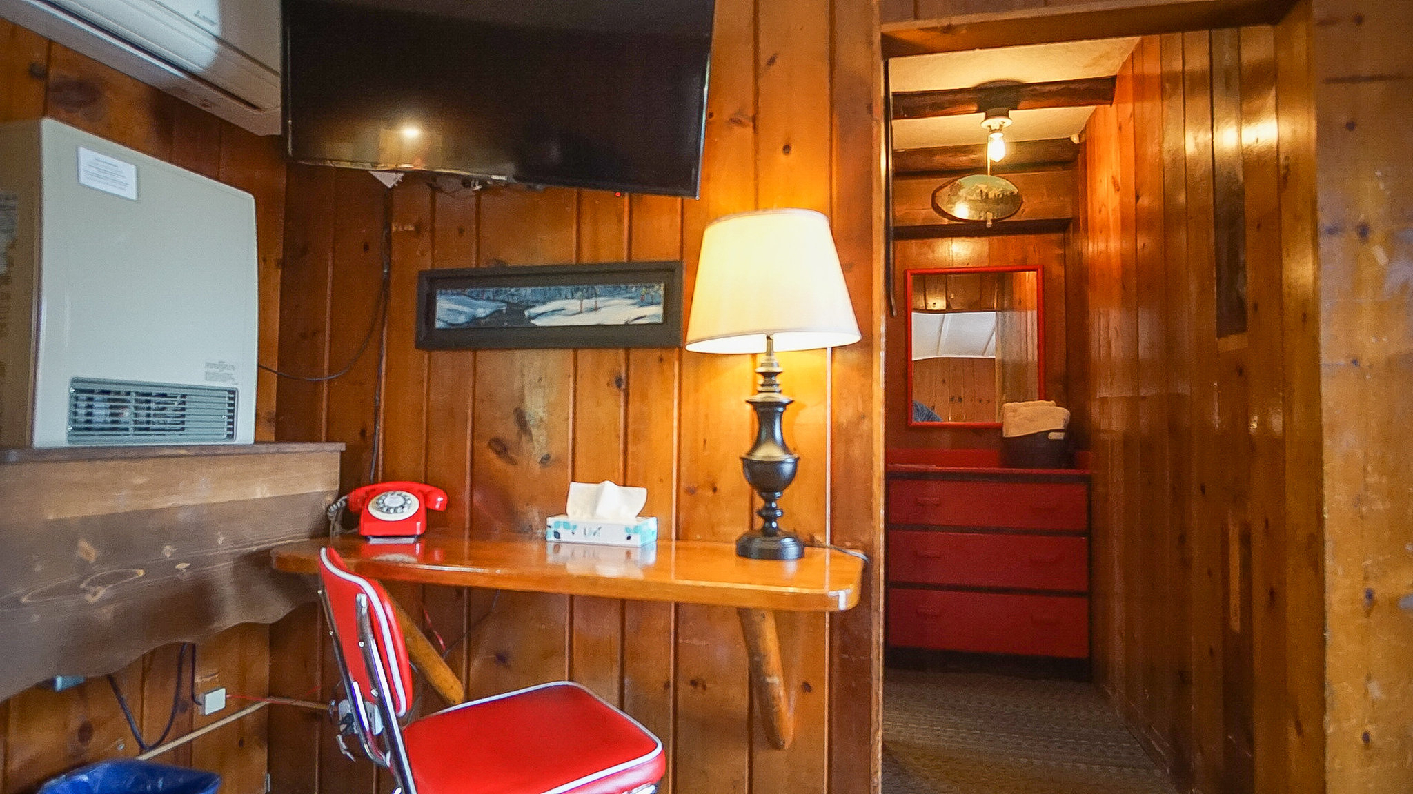 Foot of the Mountain Motel by null