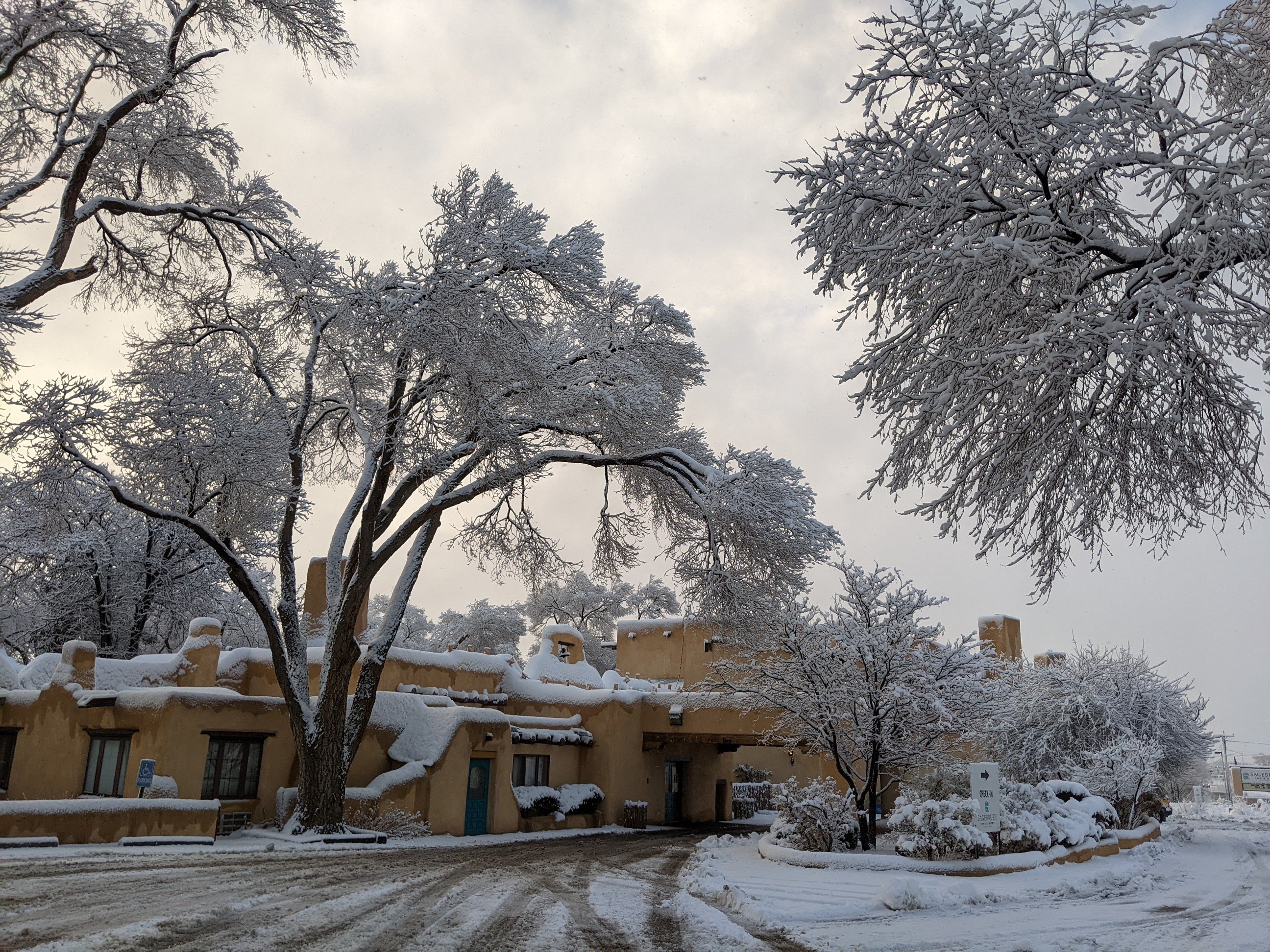 Sagebrush Inn & Suites by null