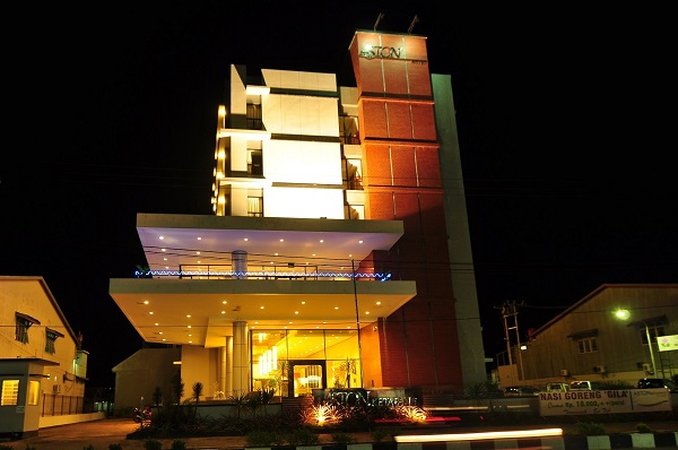 ASTON Ketapang City Hotel image