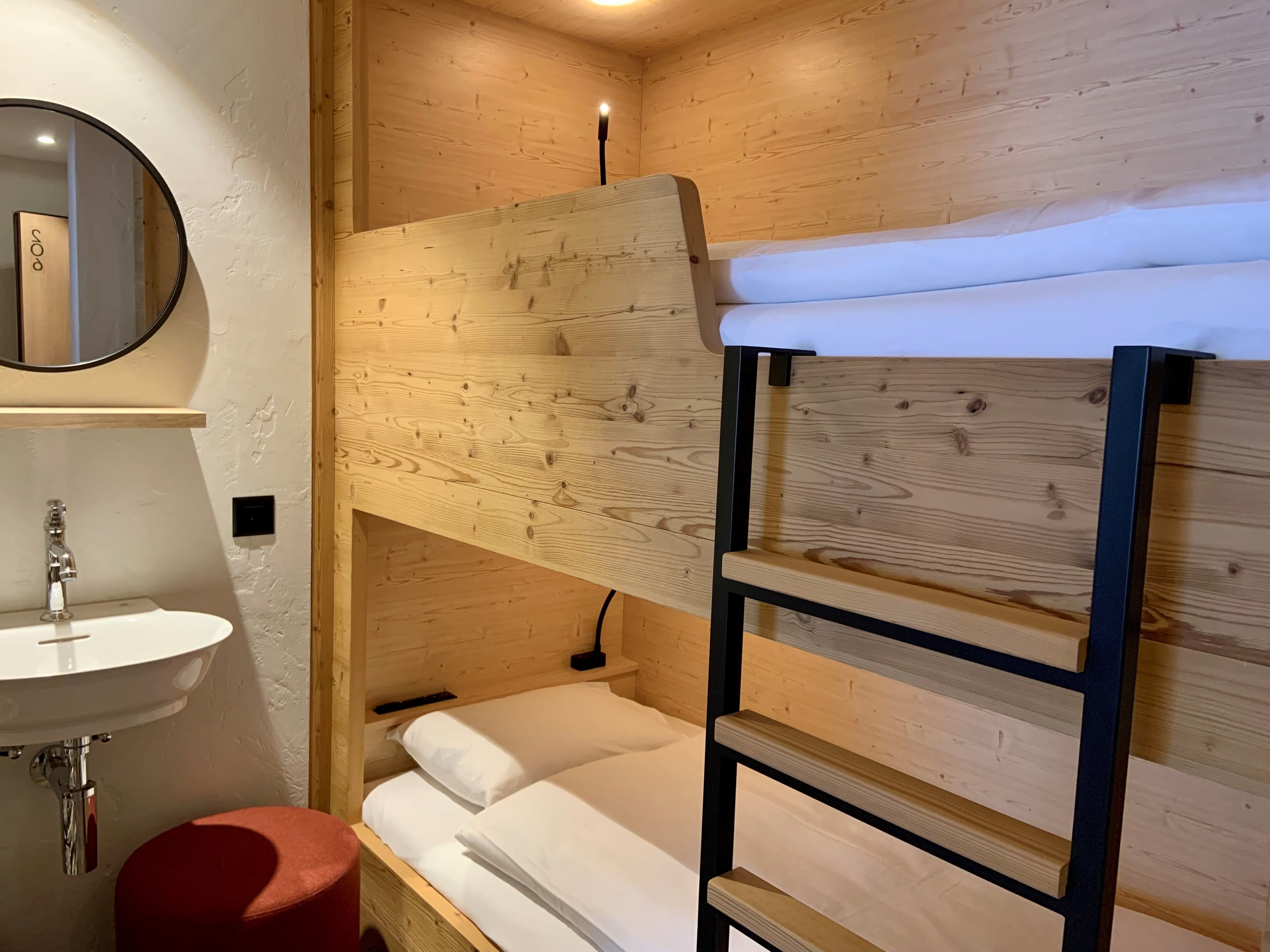 Hotel Jnterlaken by null