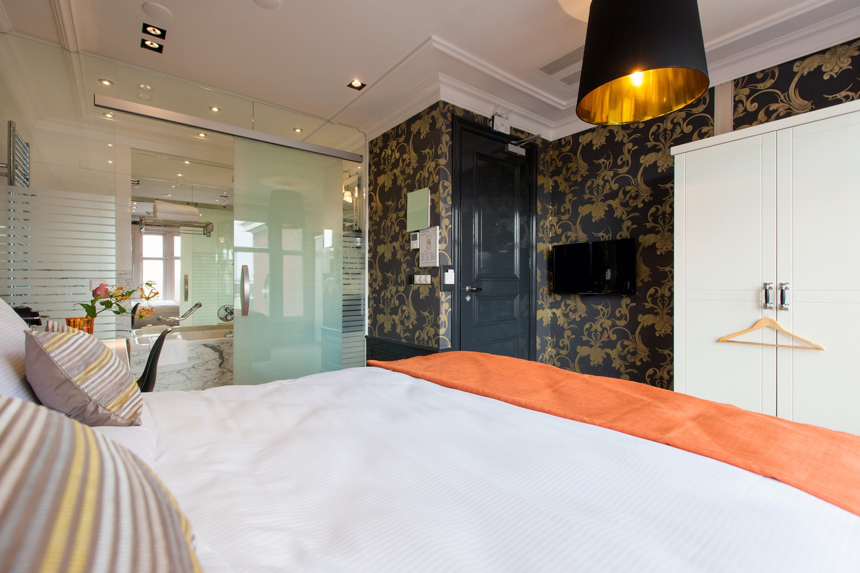 The Amsterdam Canal Hotel