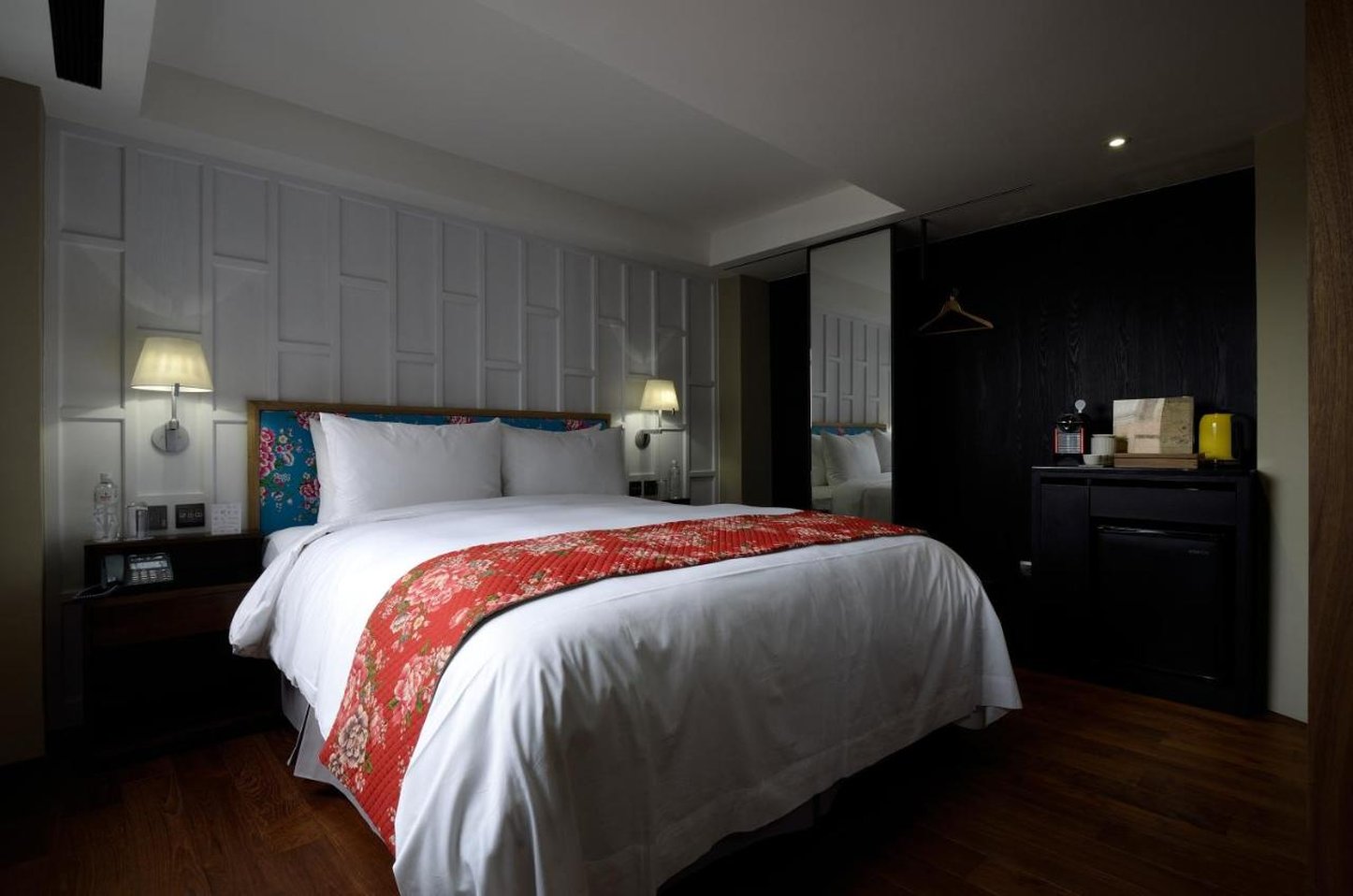 RedDot Hotel & Culture by null