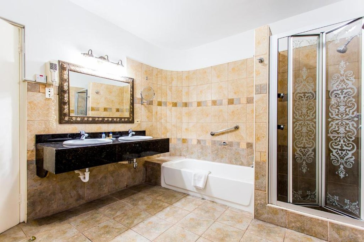 Altamont Court Hotel by null