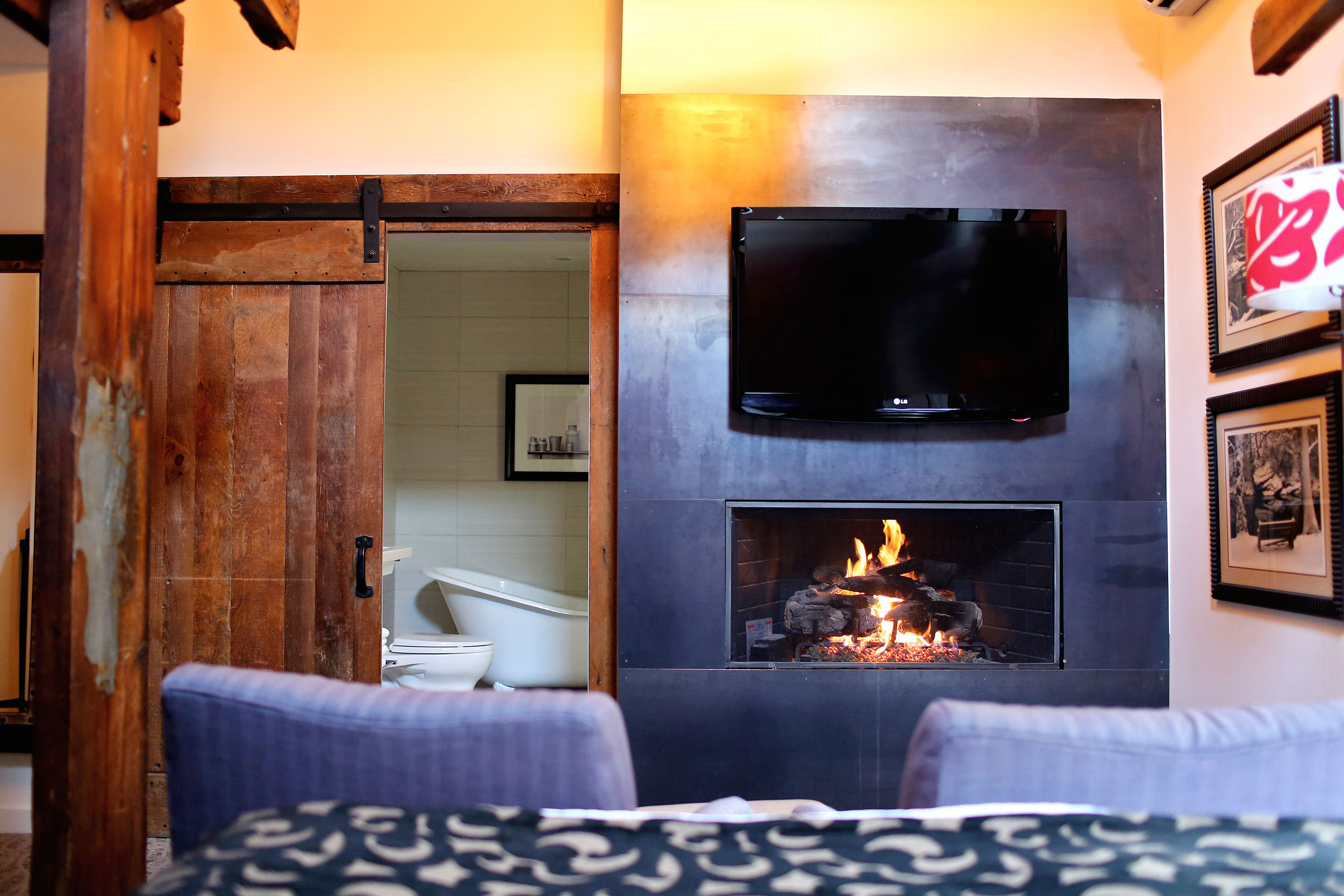 Chestnut Hill Hotel by null