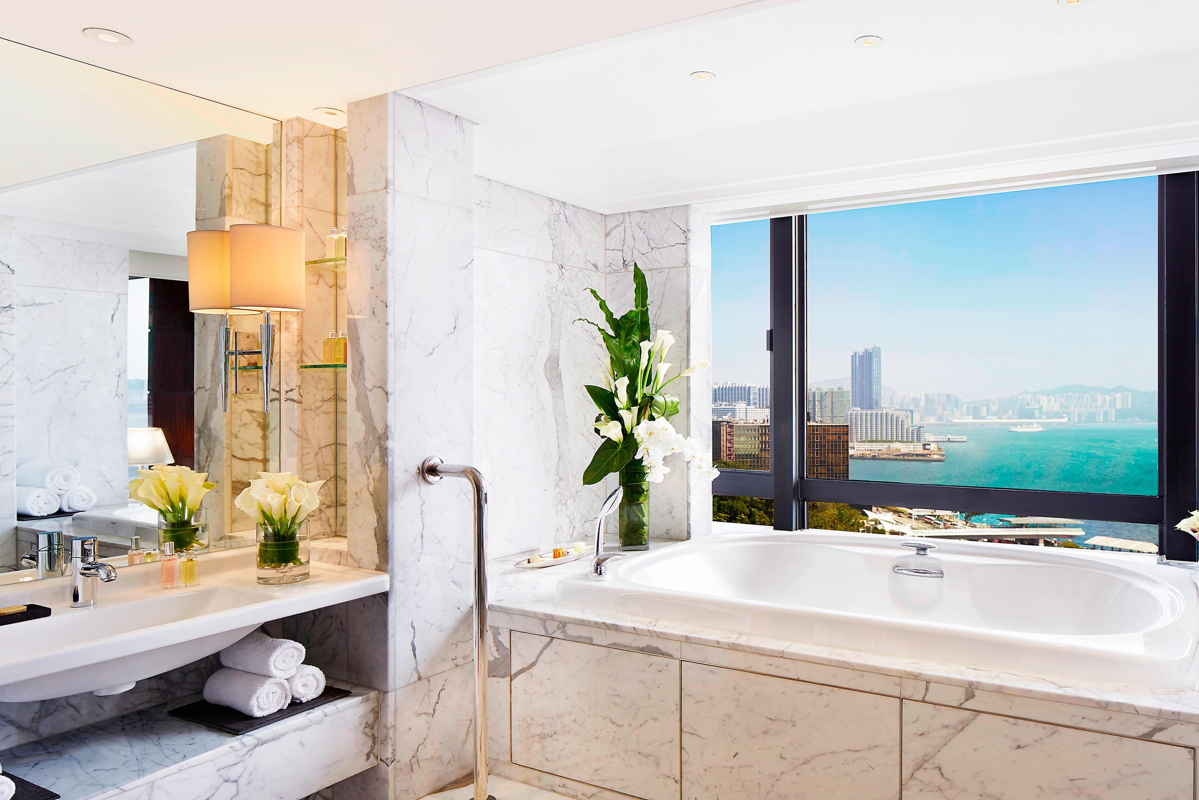 Sheraton Hong Kong Hotel & Towers by null