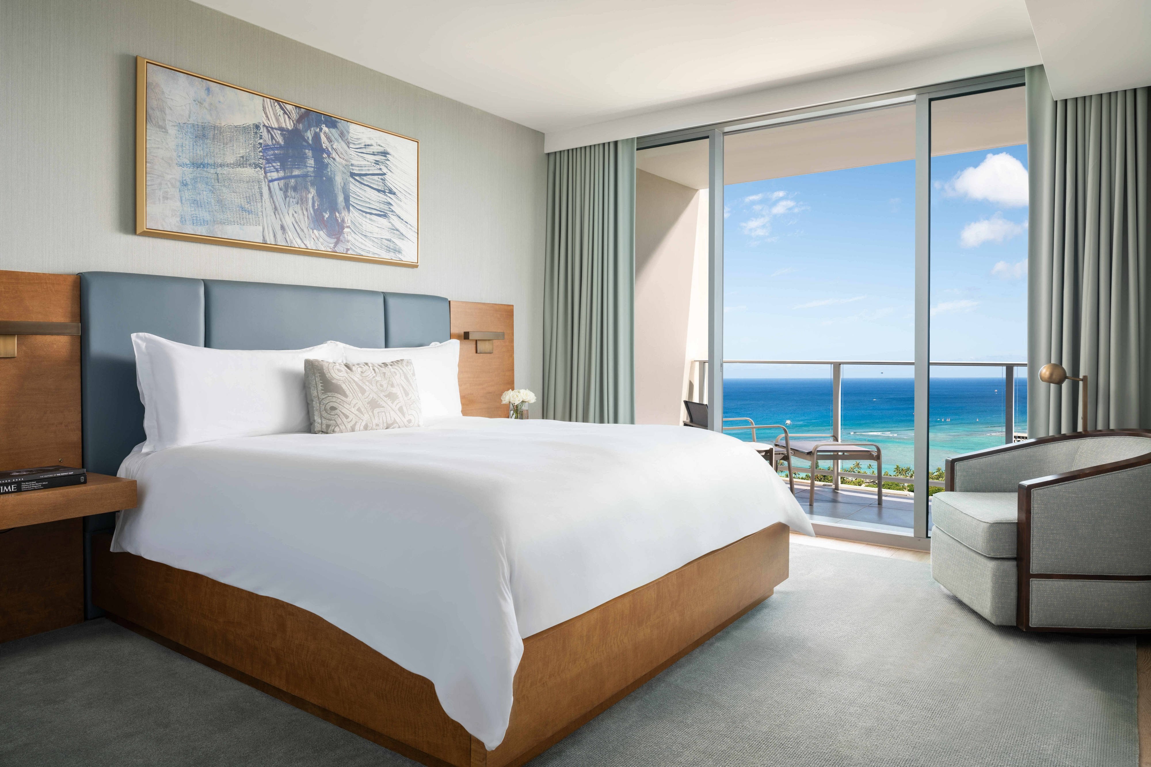 The Ritz-Carlton Residences, Waikiki Beach by null