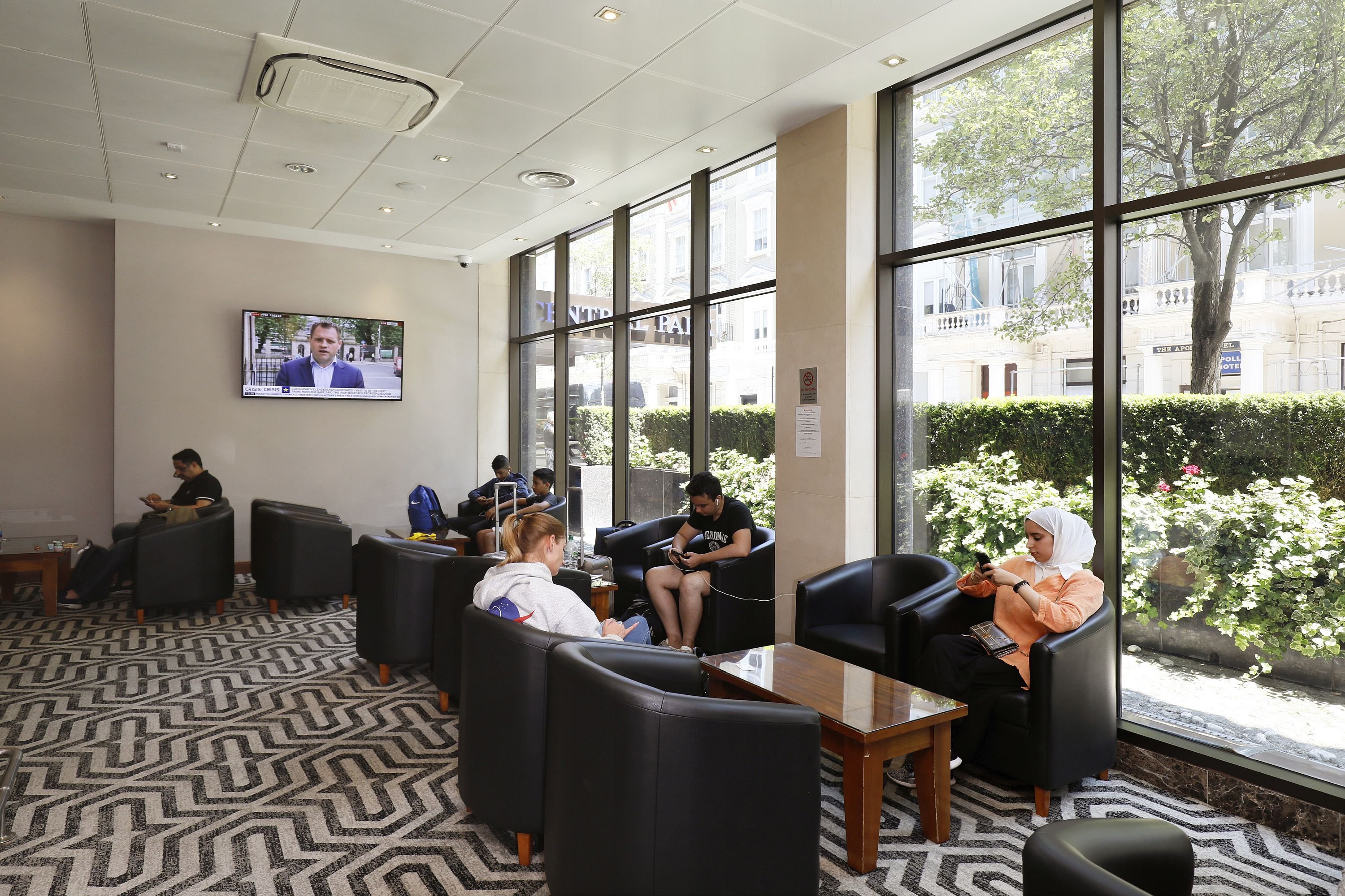 Central Park Hotel by null