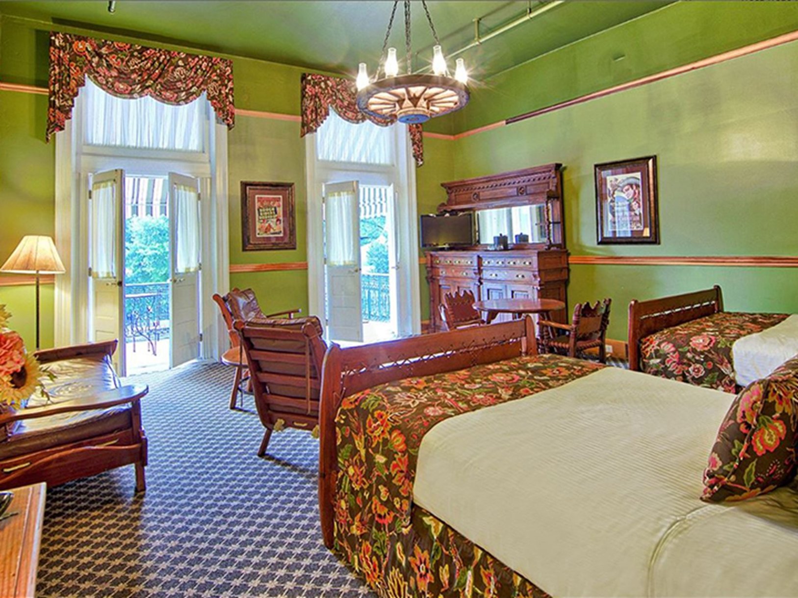Menger Hotel by null